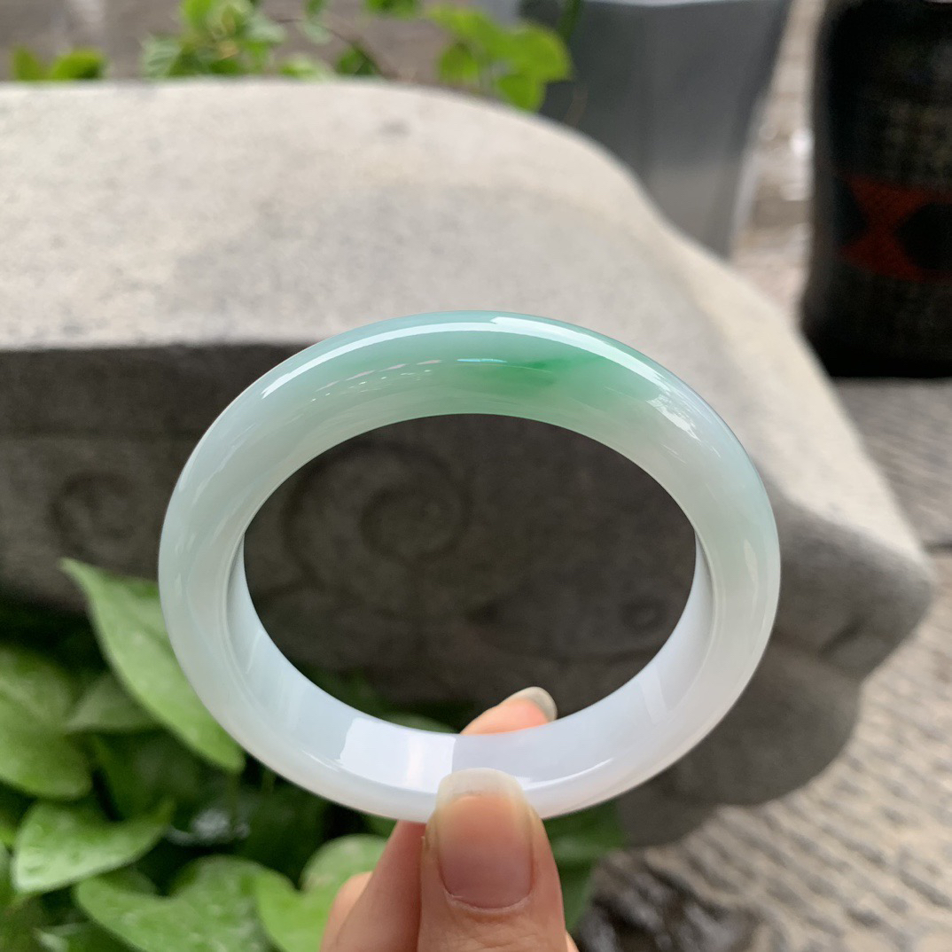 大圈口58.6-12.9-8.9 【飘阳绿正圈手镯】正圈58 59可戴