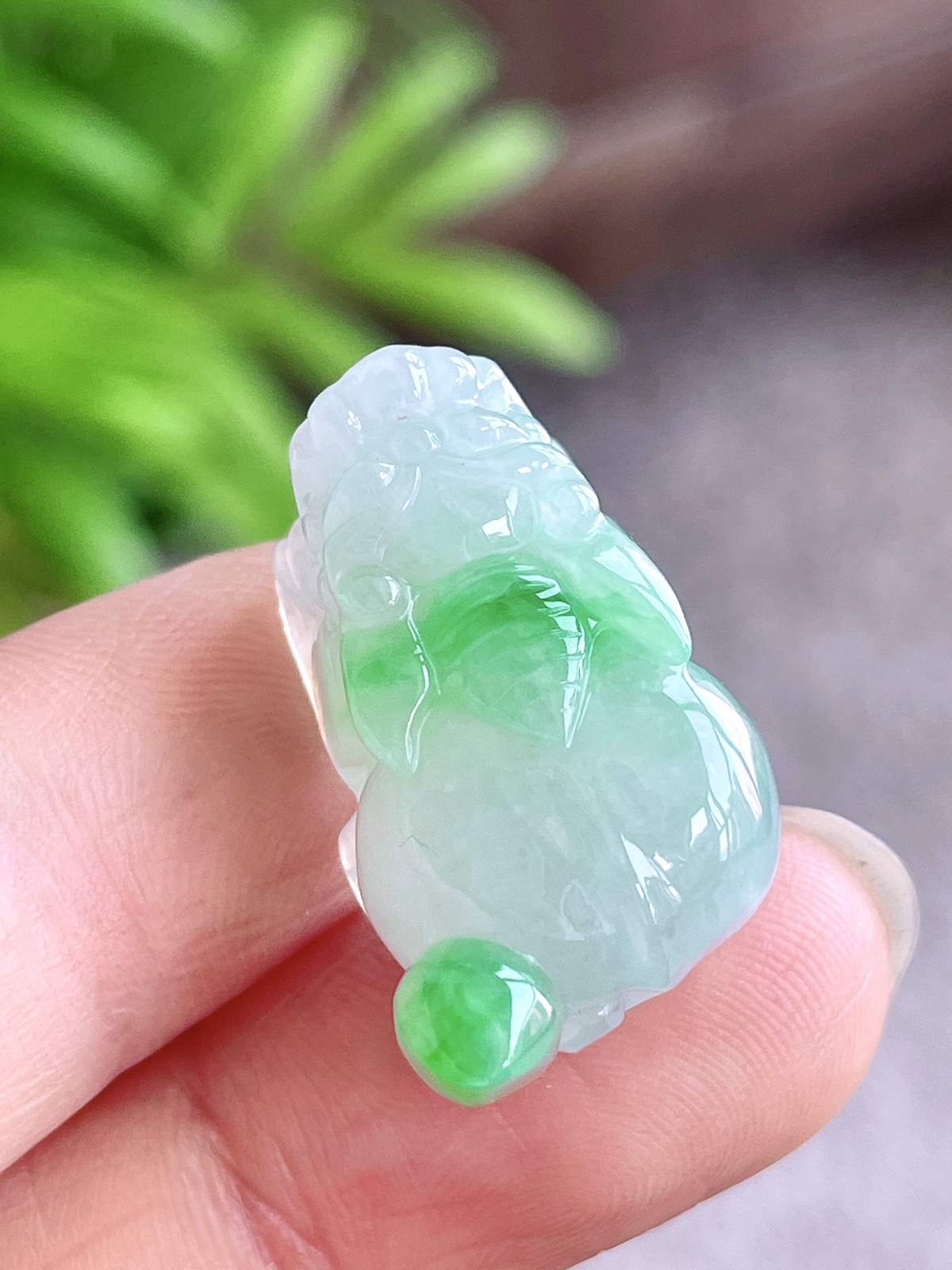 冰飘花貔貅吊坠，尺寸：24.4-15-10.