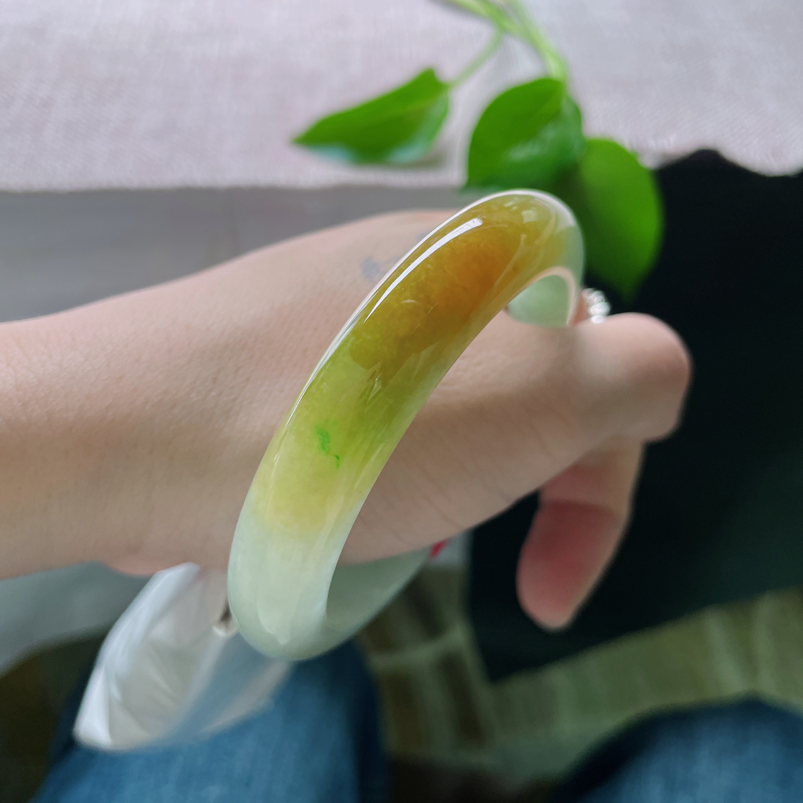 56/12/8.6，黄加绿正圈，生而传奇，色载双辉。一掌之间，握住春秋。