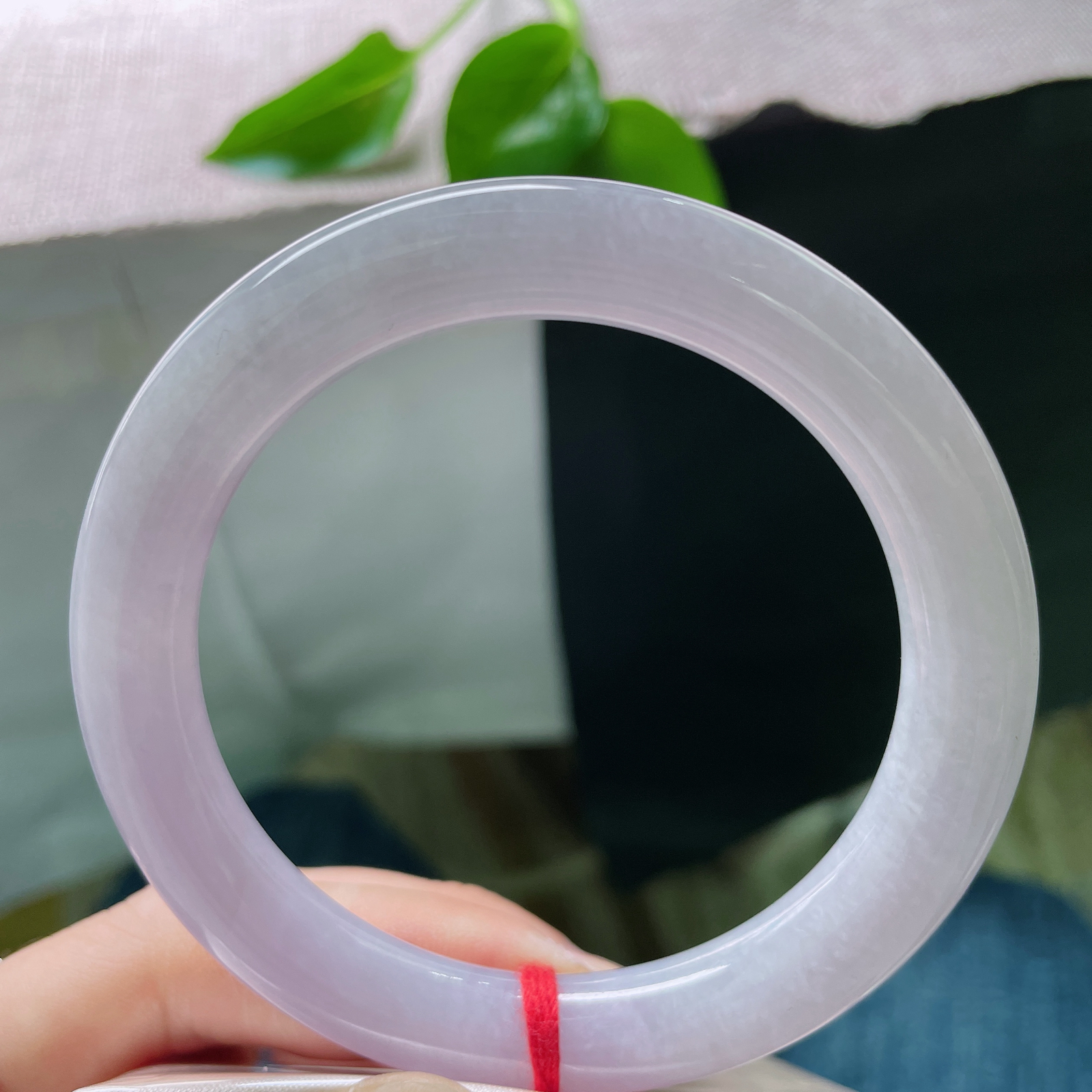 58.5/10.2，紫罗兰圆条，采撴了暮色与晨曦交汇时，最暧昧的那一抹光晕。完美..