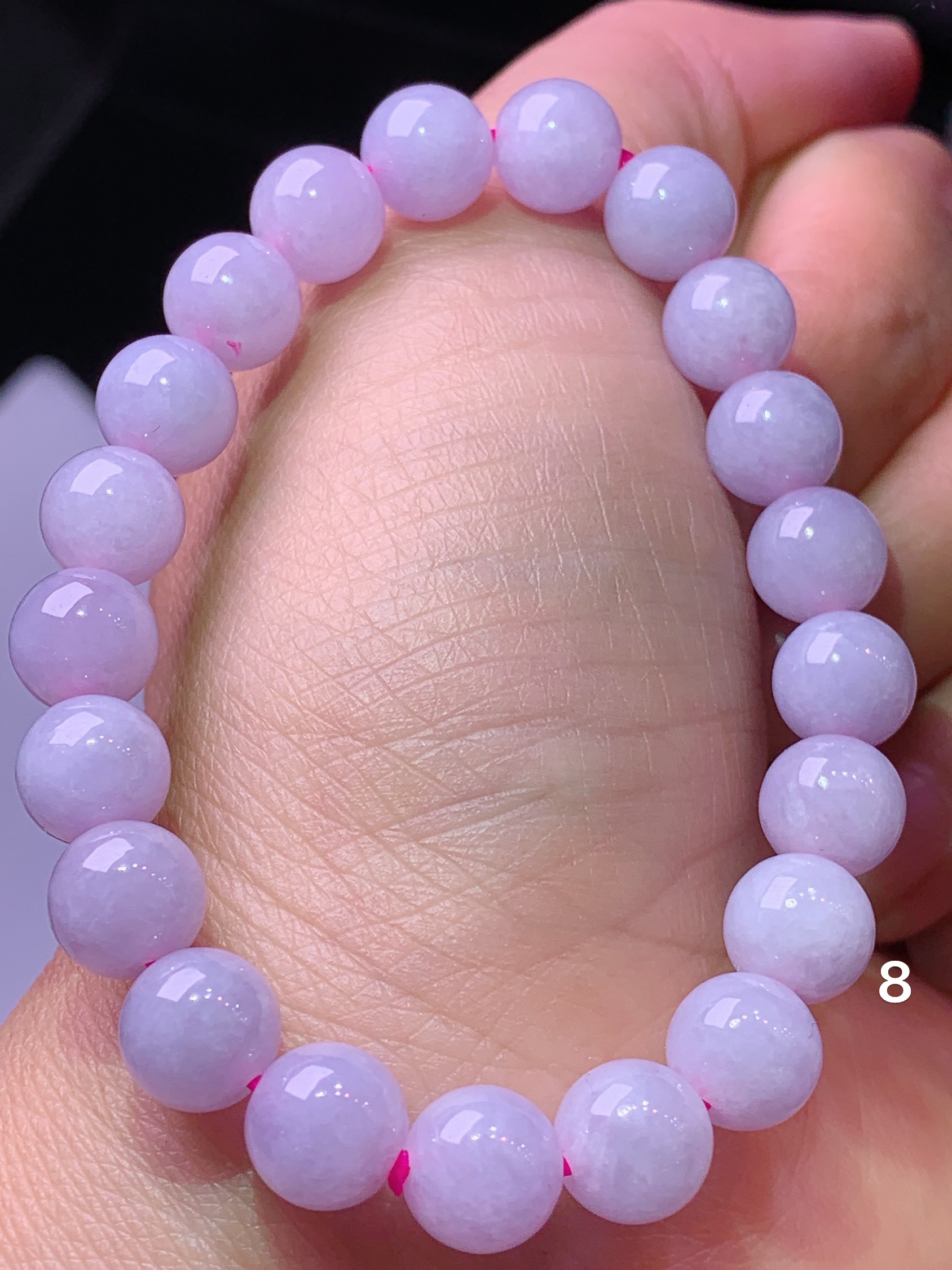 紫罗兰圆珠手链 玉质细腻 色泽艳丽清新 水润亮眼 整体尺寸8z1
