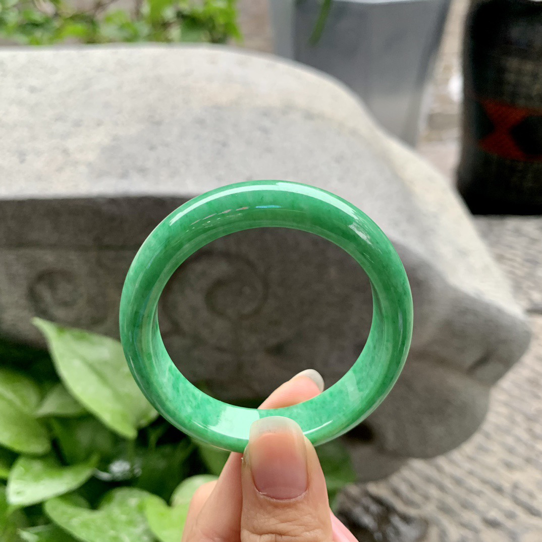 小圈口 53.4-47.6-11.5-7【满绿贵妃手镯】贵妃53 54可戴