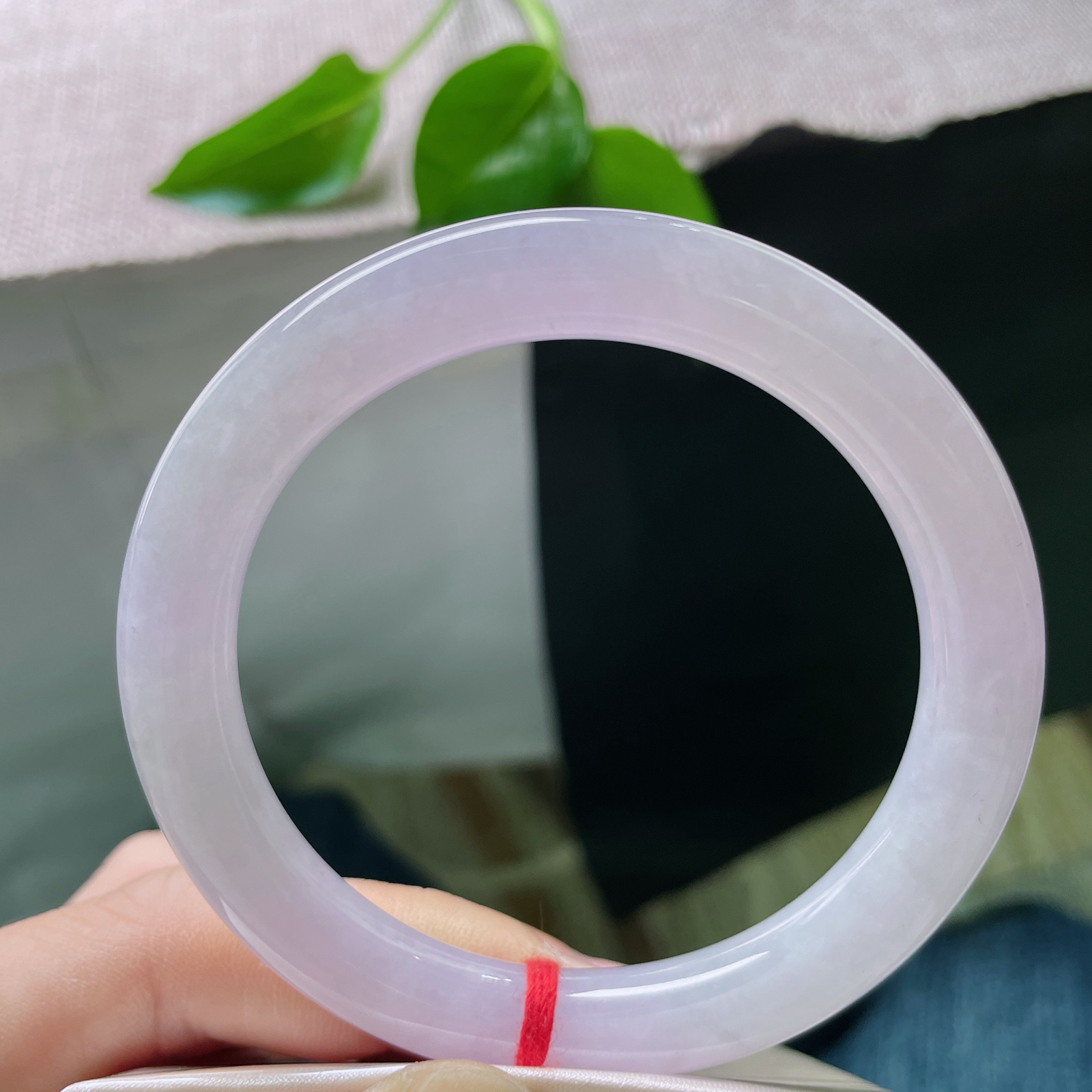 57.9/9.3，紫罗兰圆条，一场沉睡地底亿万年的，未醒的梦。浪漫唯美。