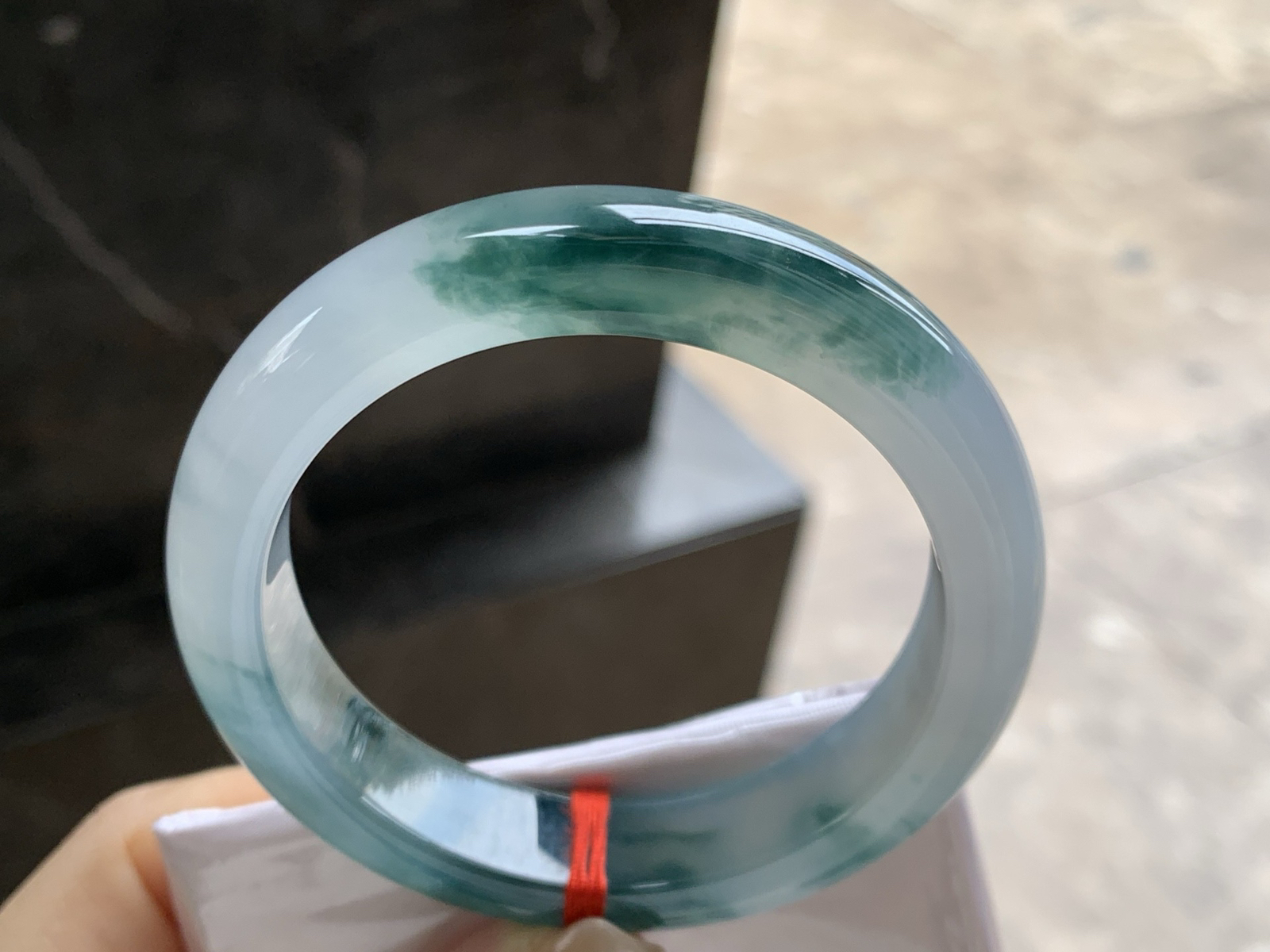 55-12.8-8.8

冰种飘花手镯^_^飘花浓郁实物漂