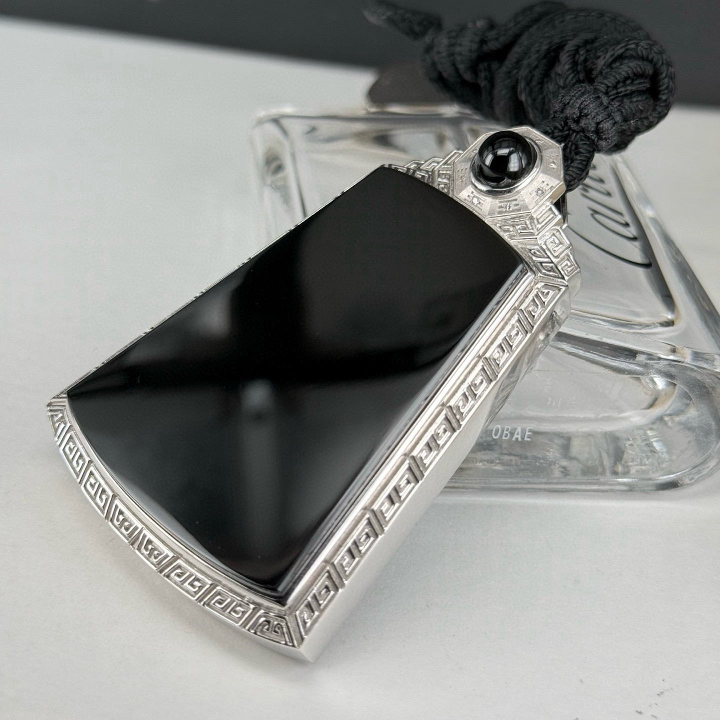 墨翠无事牌 种好色正 黑度极好 打灯通透 油性十足 尺寸70.2