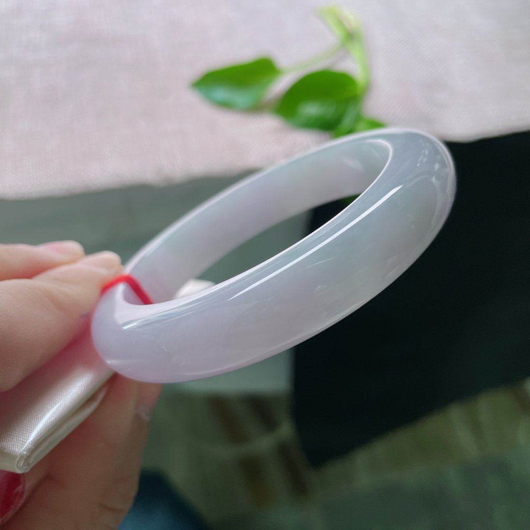 55.9/12.1/9.1，紫罗兰正圈，料子细腻，水头好，紫气东来，财运亨通。，ss50004a