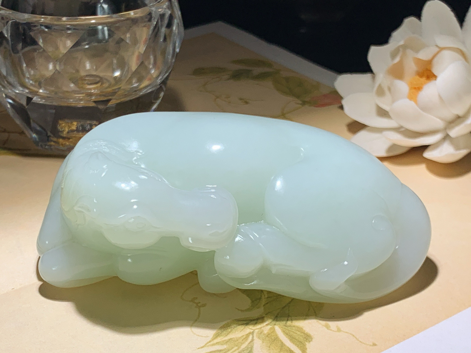 新疆和田玉一马当先马把件！尺寸96/43/40重223克 玉质细腻油润 底色纯净 脂粉好，品质好。l