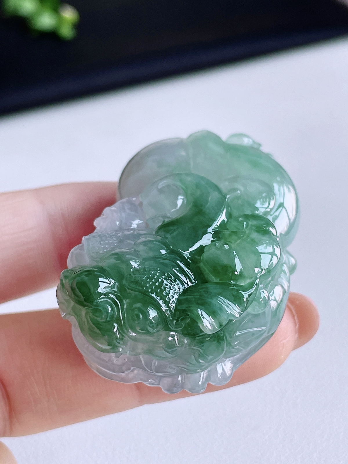 冰飘花貔貅吊坠
【尺寸】49.4-28-19.4