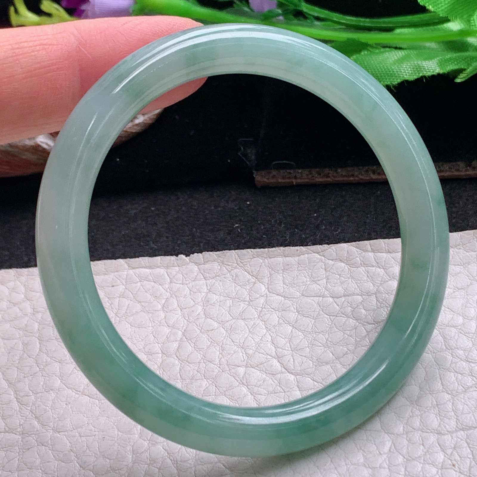 ee小圈口52.5*8美人镯 天然缅甸翡翠a货手镯晴绿飘花圆条正圈叮当镯