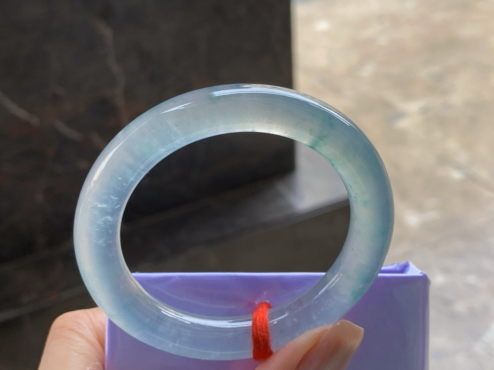 高冰飘花福镯
种老水足 50.5/9.6/9.3mm