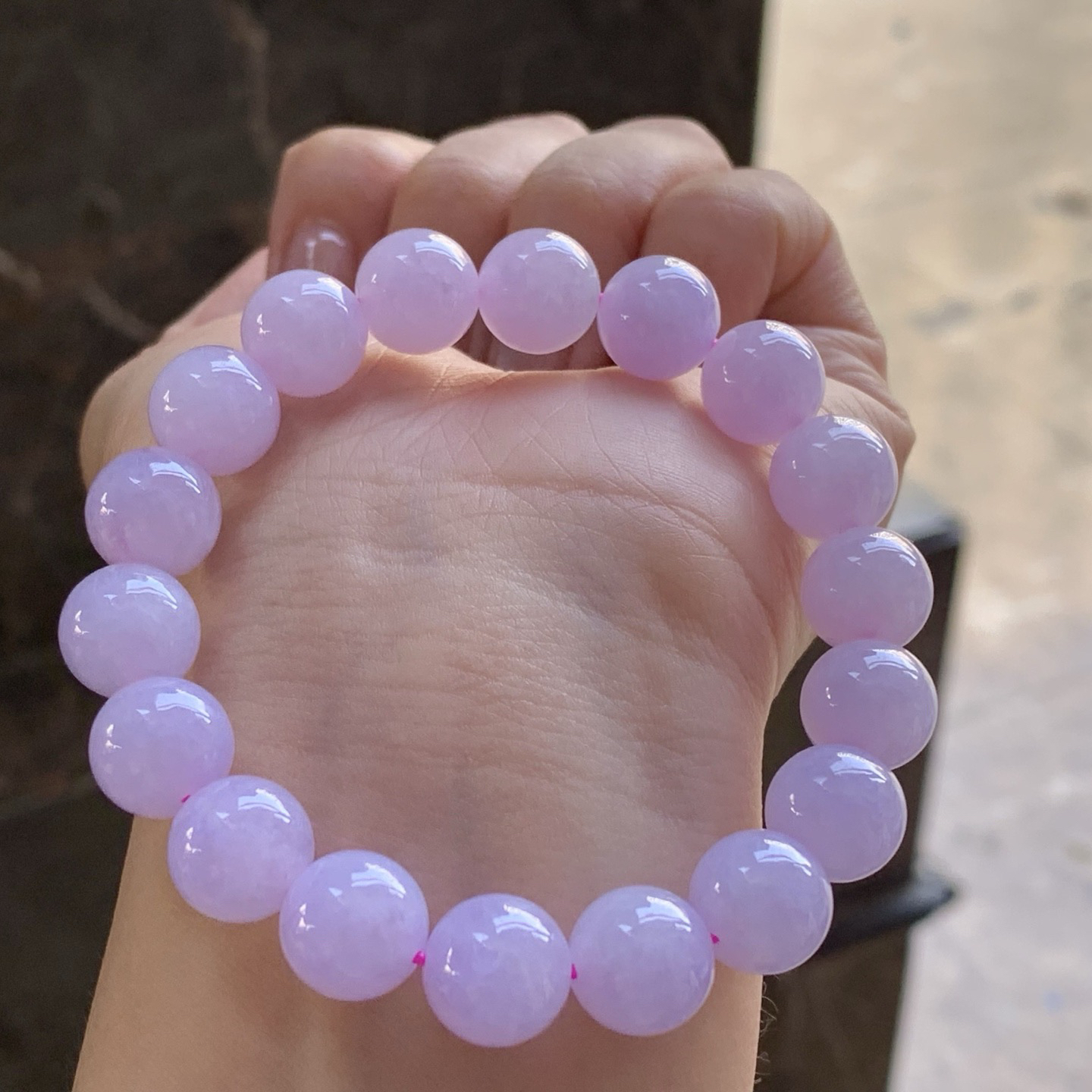 粉春手串
颜色漂亮 玉质细腻