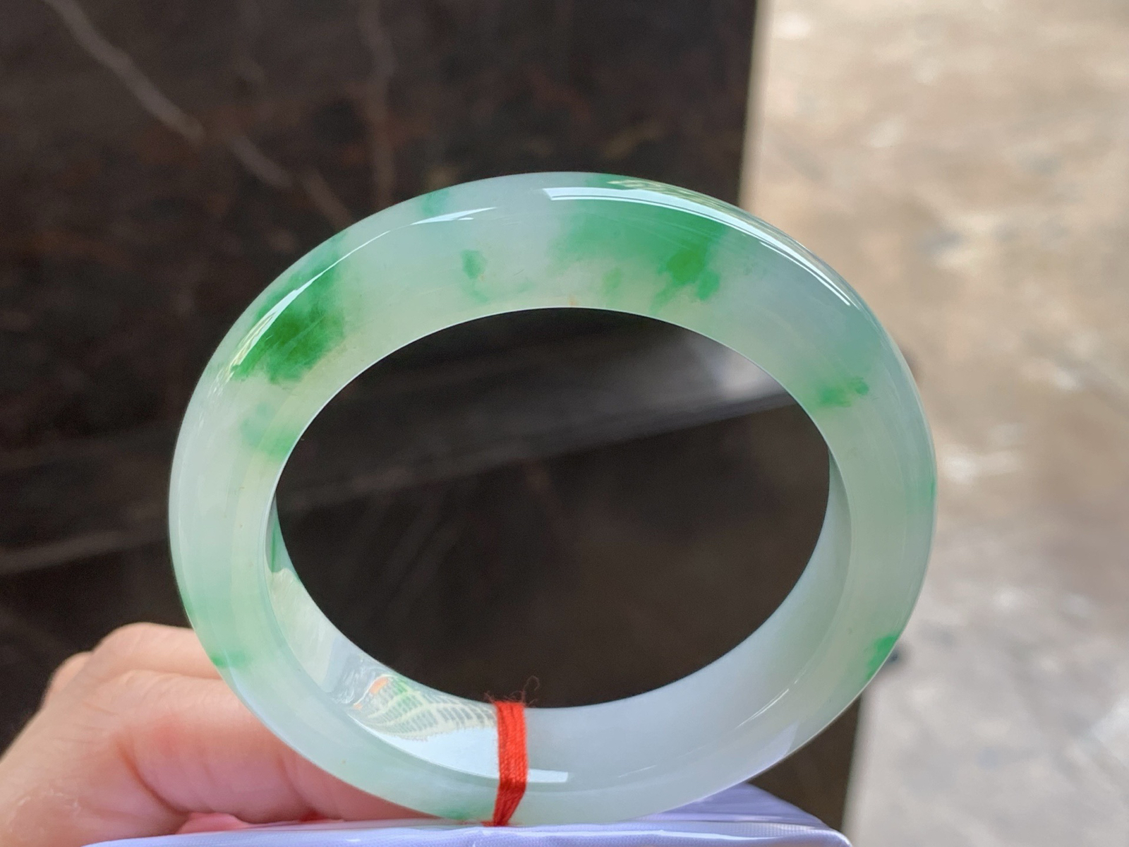 冰飘色手镯
种色俱佳 53.2/12.5/9.5mm