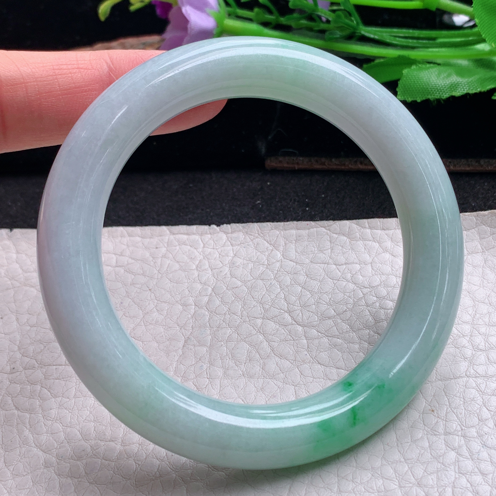 ee实拍56*13*11美人镯 天然缅甸翡翠a货手镯飘绿圆条正圈玉镯子