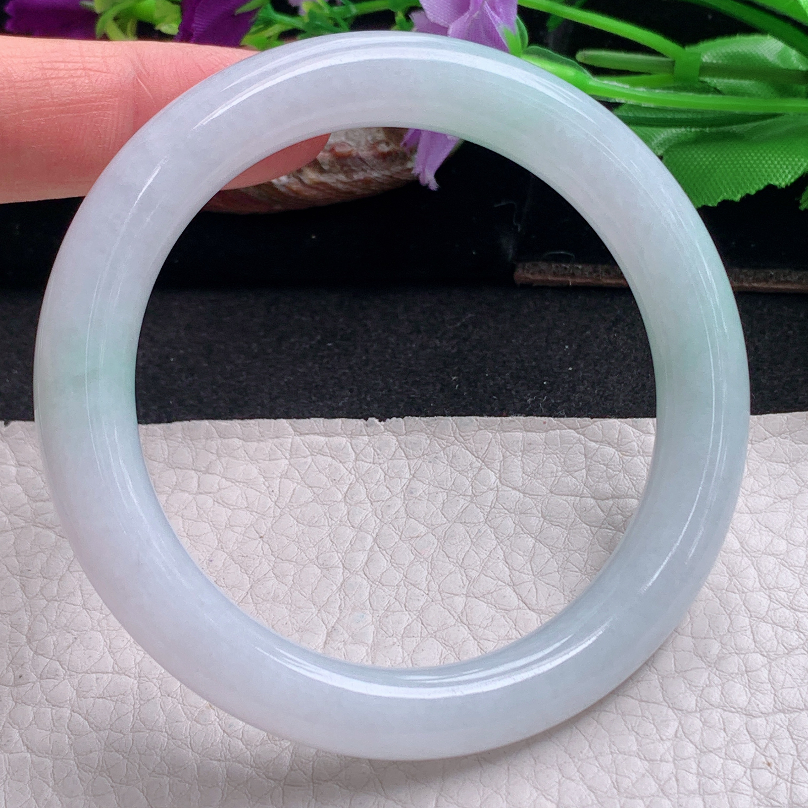 nr清新款58.5*10.2美人镯 天然缅甸翡翠a货手镯飘绿圆条正圈玉镯子