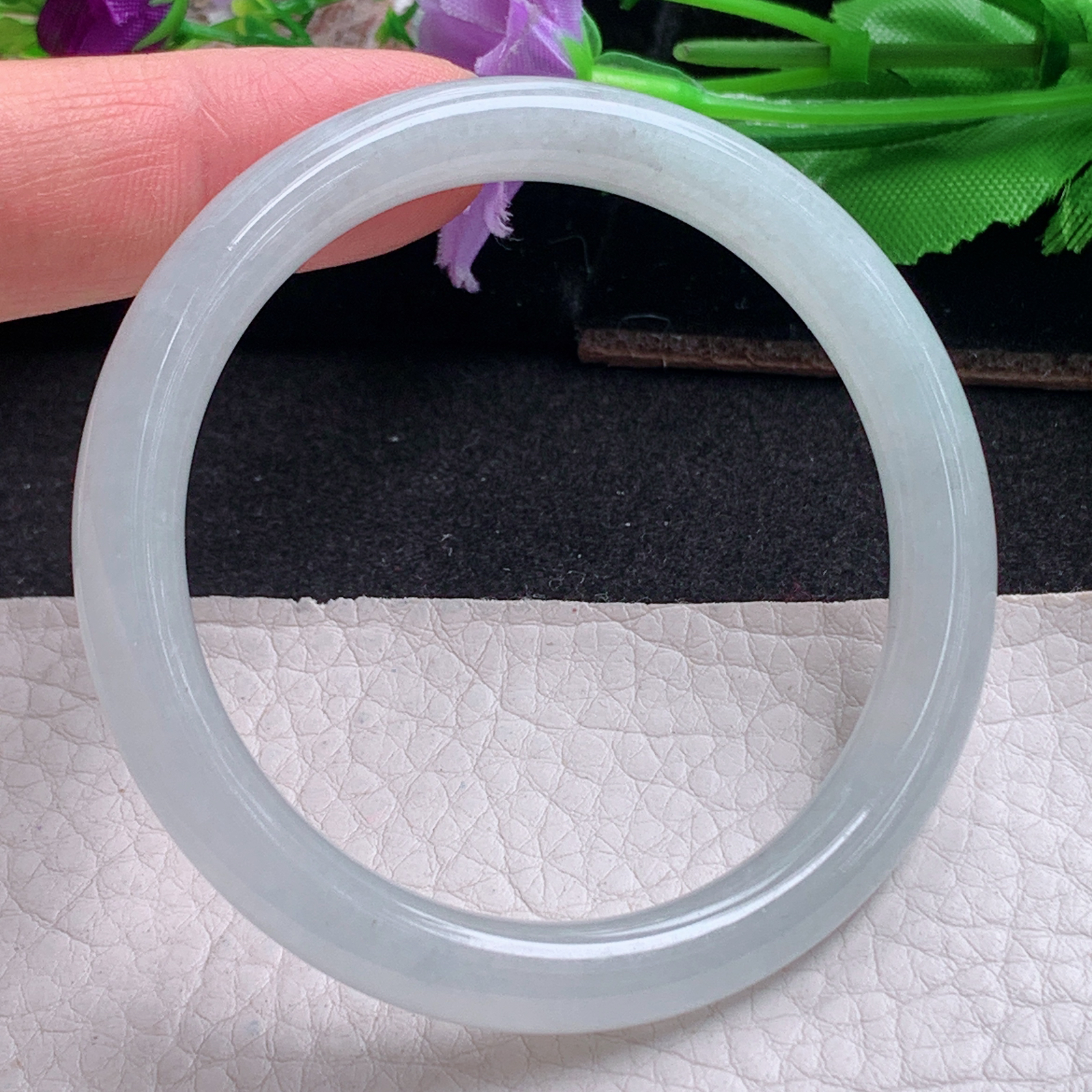 n小圈口52*7.6美人镯 天然缅甸翡翠a货手镯纯美圆条叮当镯