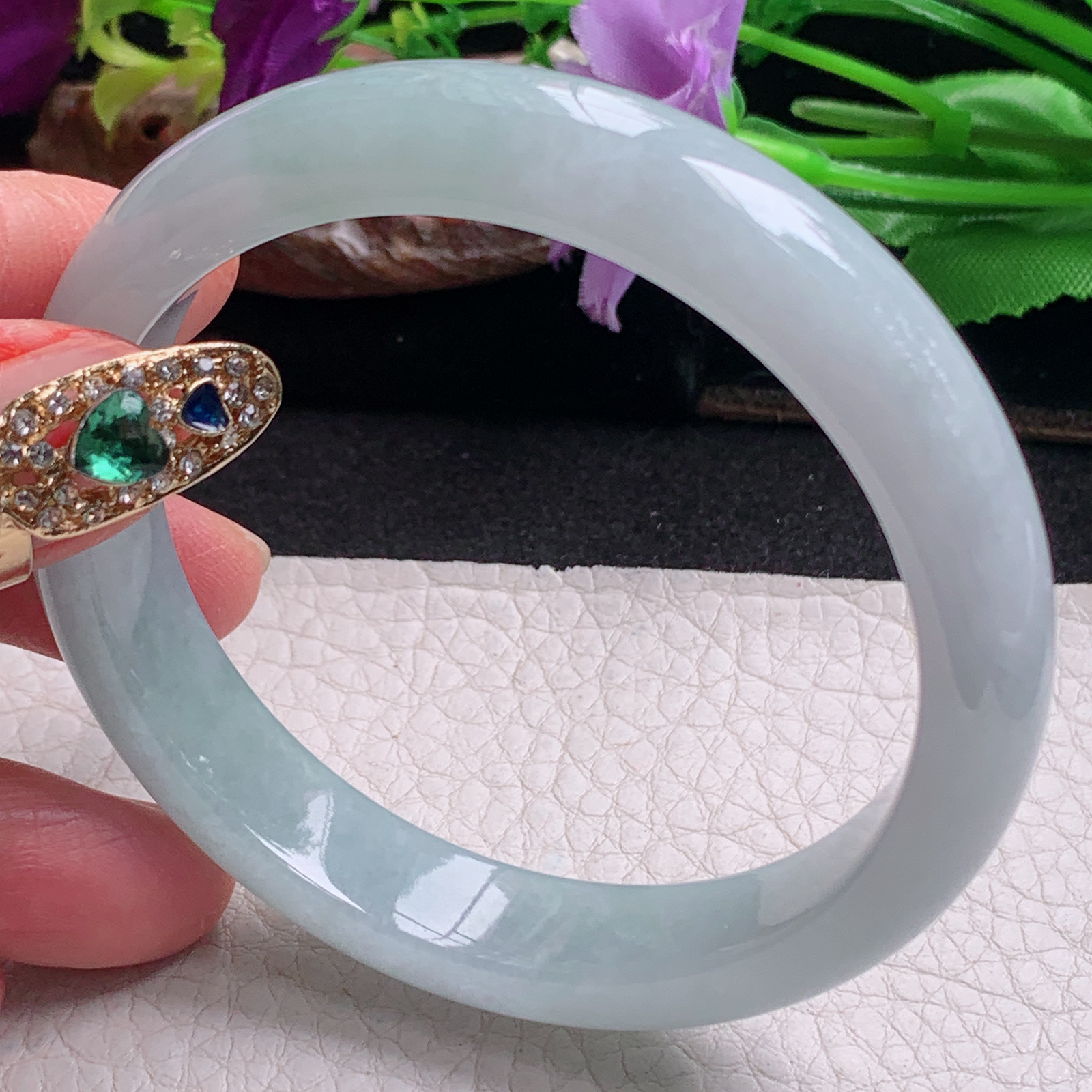 js实拍58*12*7.5平安镯 天然缅甸翡翠a货手镯清新宽边正圈玉镯子