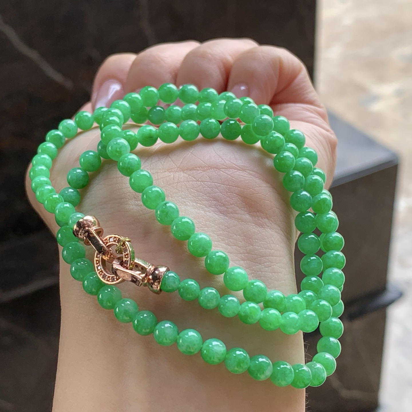 阳绿珠链
颜色漂亮 干净清爽