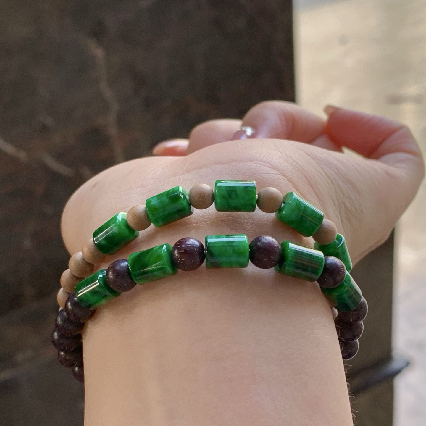 辣绿路路通手串
颜色漂亮
单条价