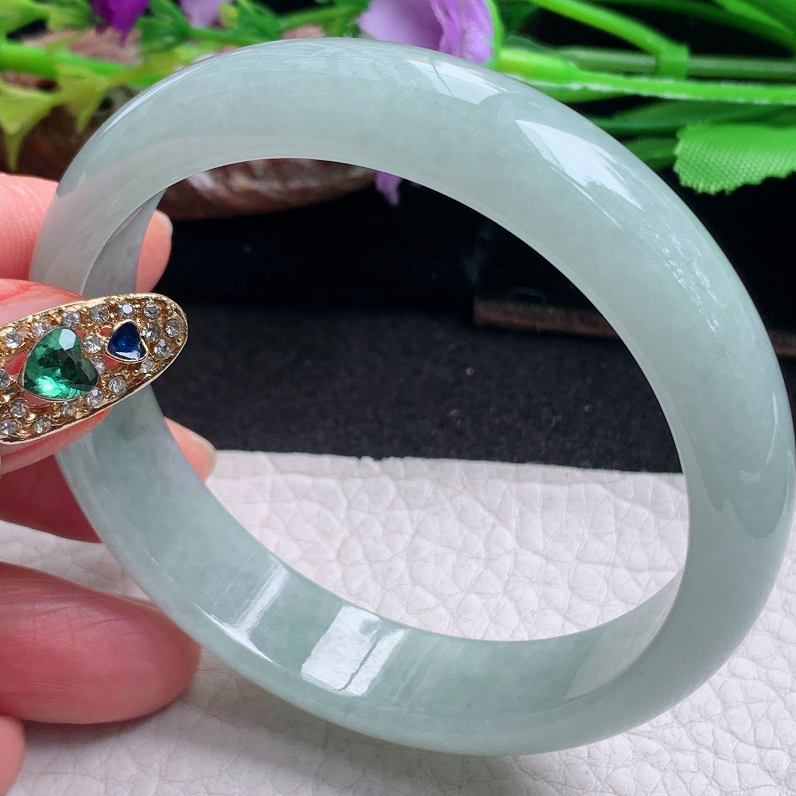 js实拍57*13*6.8平安镯 天然缅甸翡翠a货手镯清新宽边正圈玉镯子