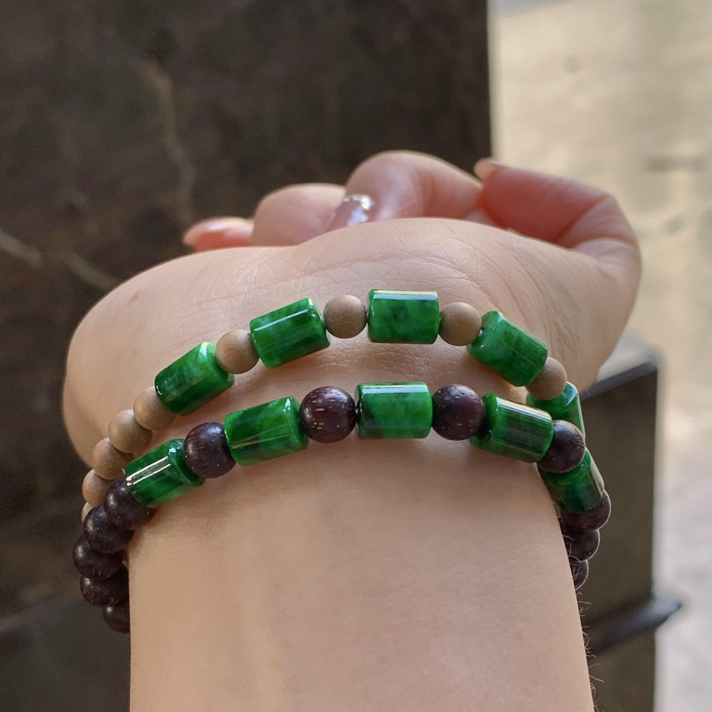 辣绿路路通手串
颜色漂亮
单条价