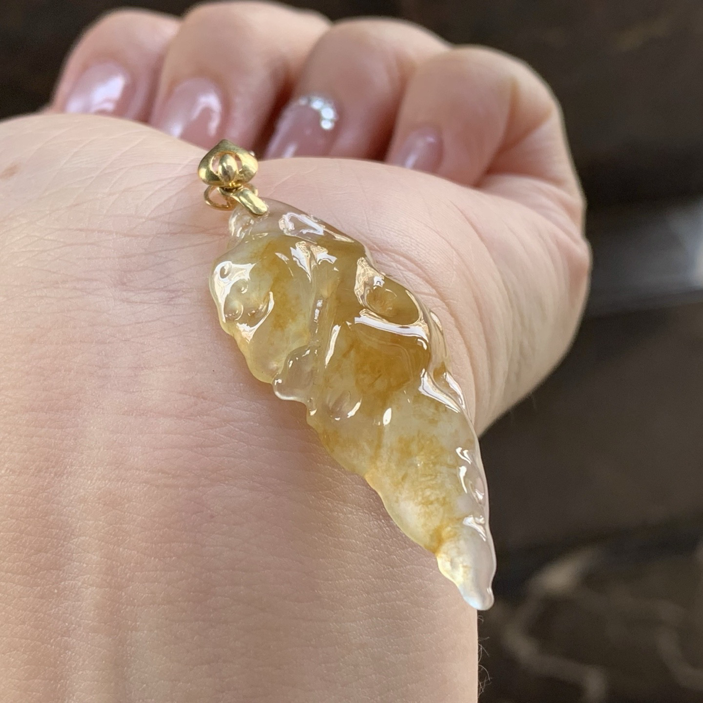 冰黄随形挂坠
种好水足 独特