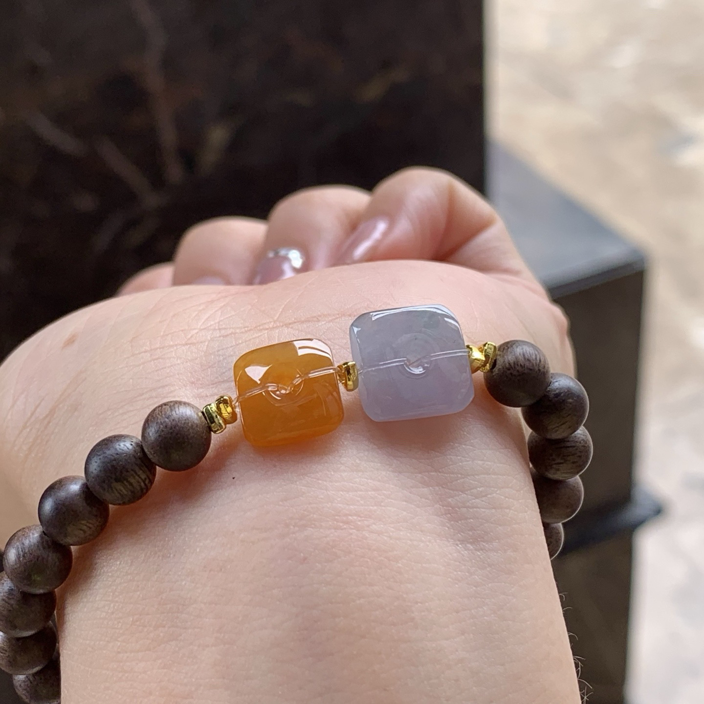 方扣手串
水润独特