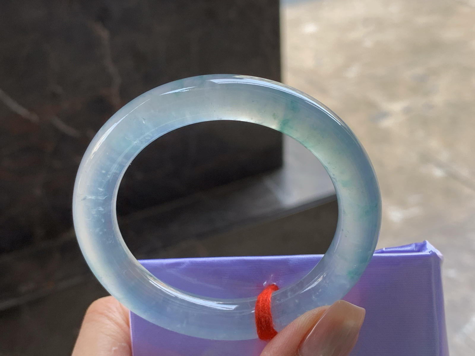 高冰飘花福镯
种老水足 50.5/9.6/9.3mm