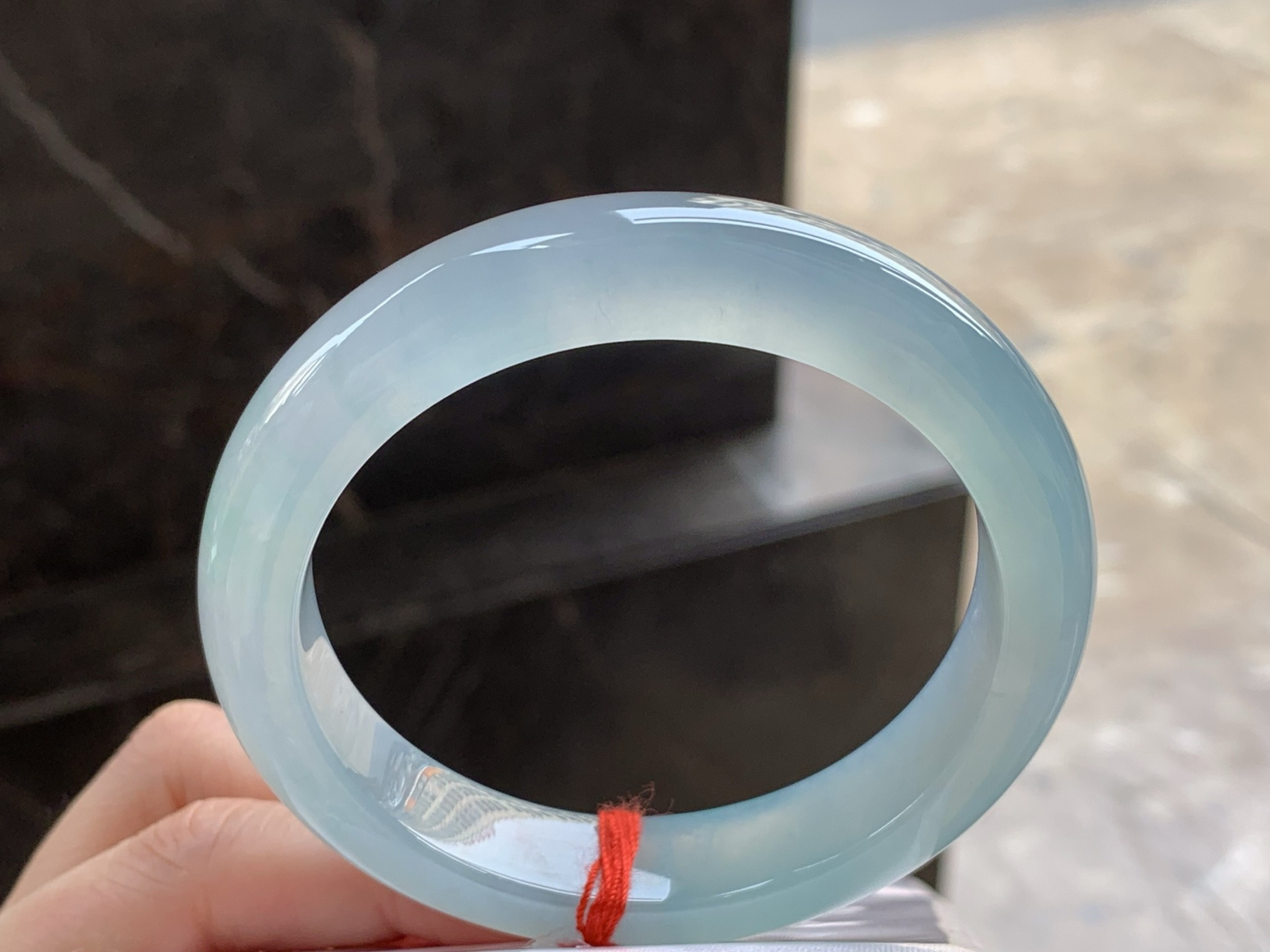 冰种手镯
种老水足 57.8/12.7/9.2mm