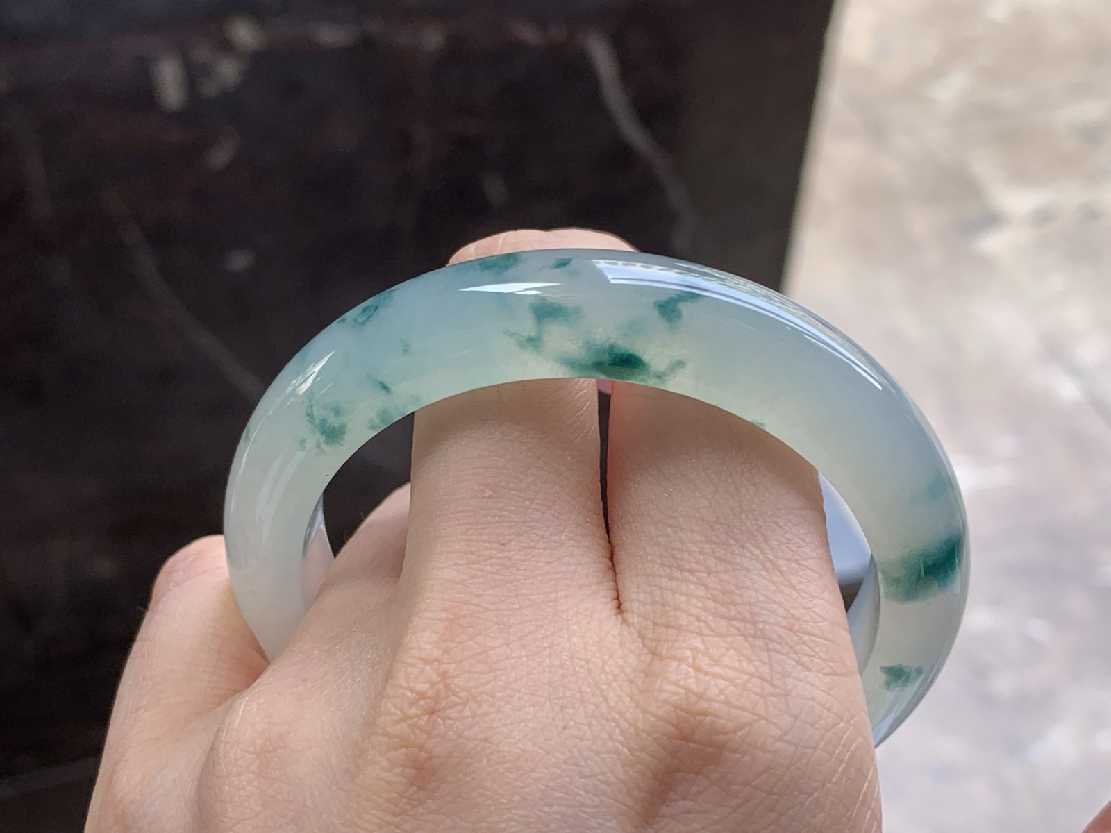 冰种飘花手镯
种好水足 56.5/12.9/8.8mm