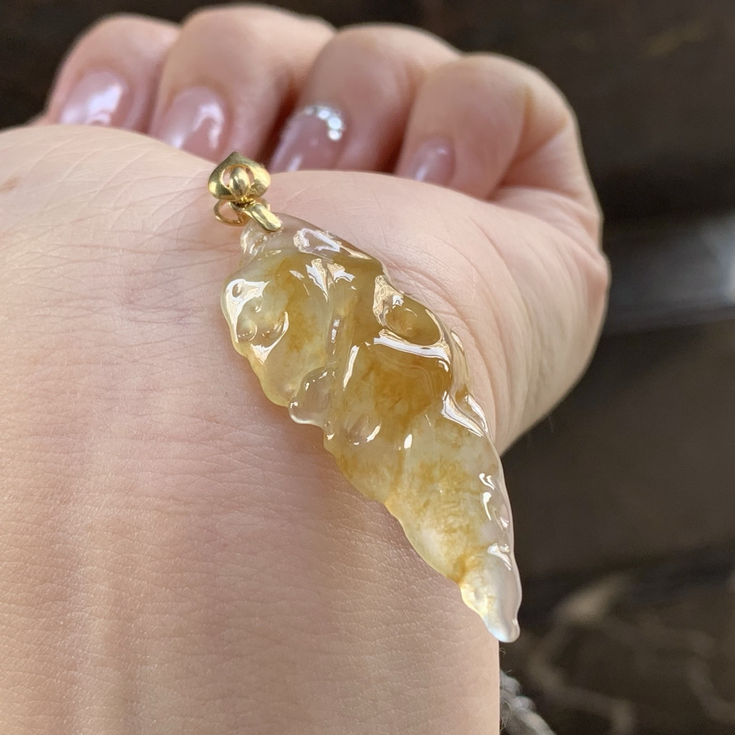 冰黄随形挂坠
种好水足 独特