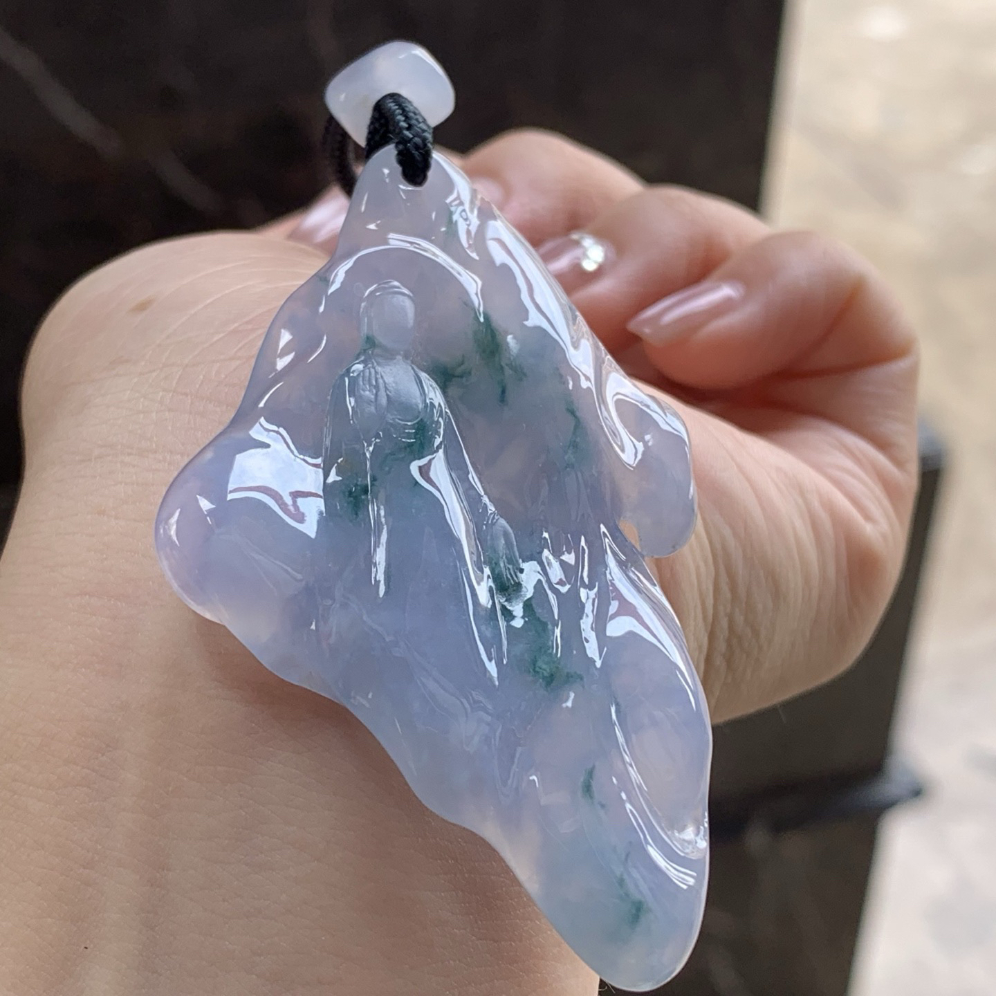 冰种紫底飘花悟道
颜色漂亮 种好独特