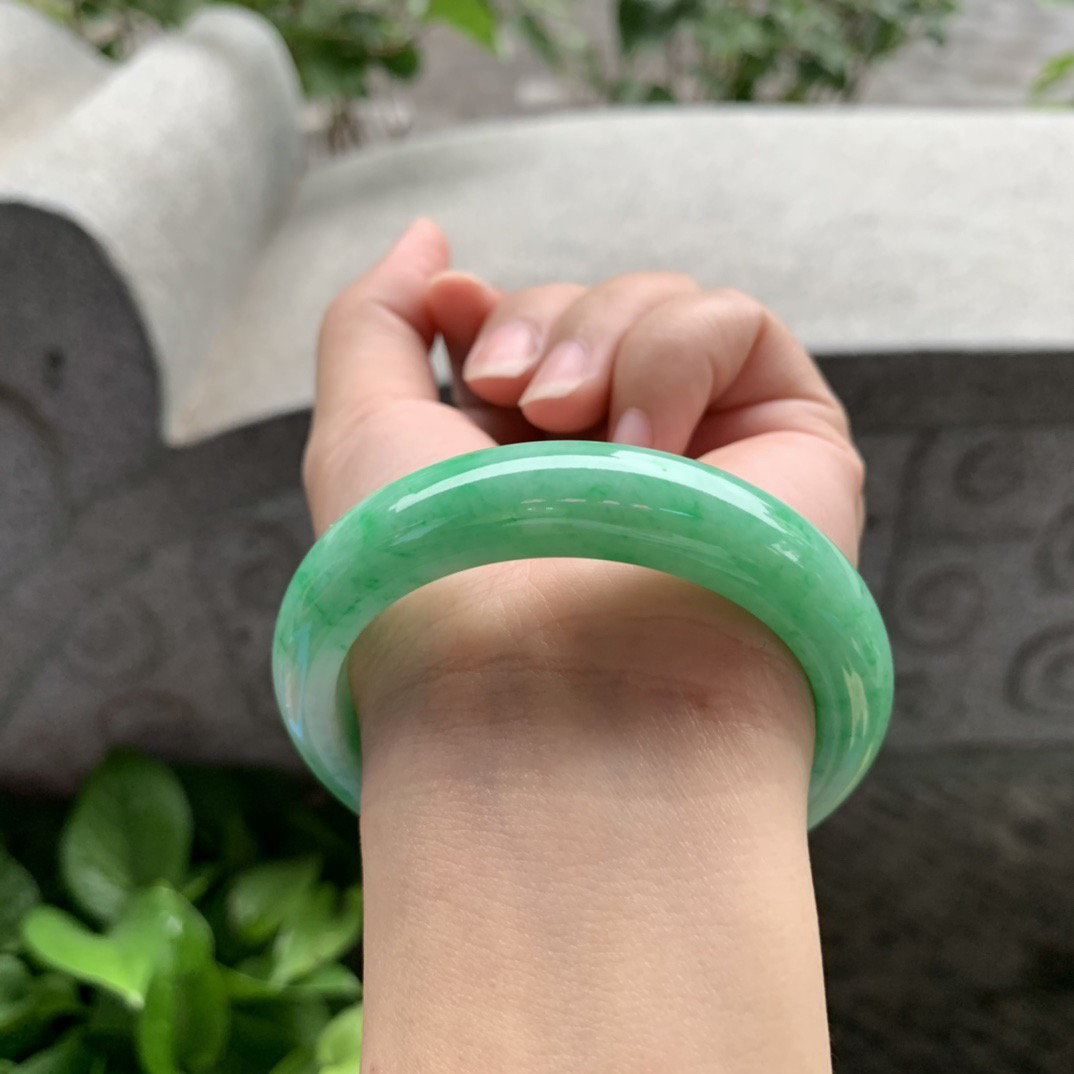 小圈口53.8-12.5-8.5 【辣绿正圈手镯】正圈53 54可戴