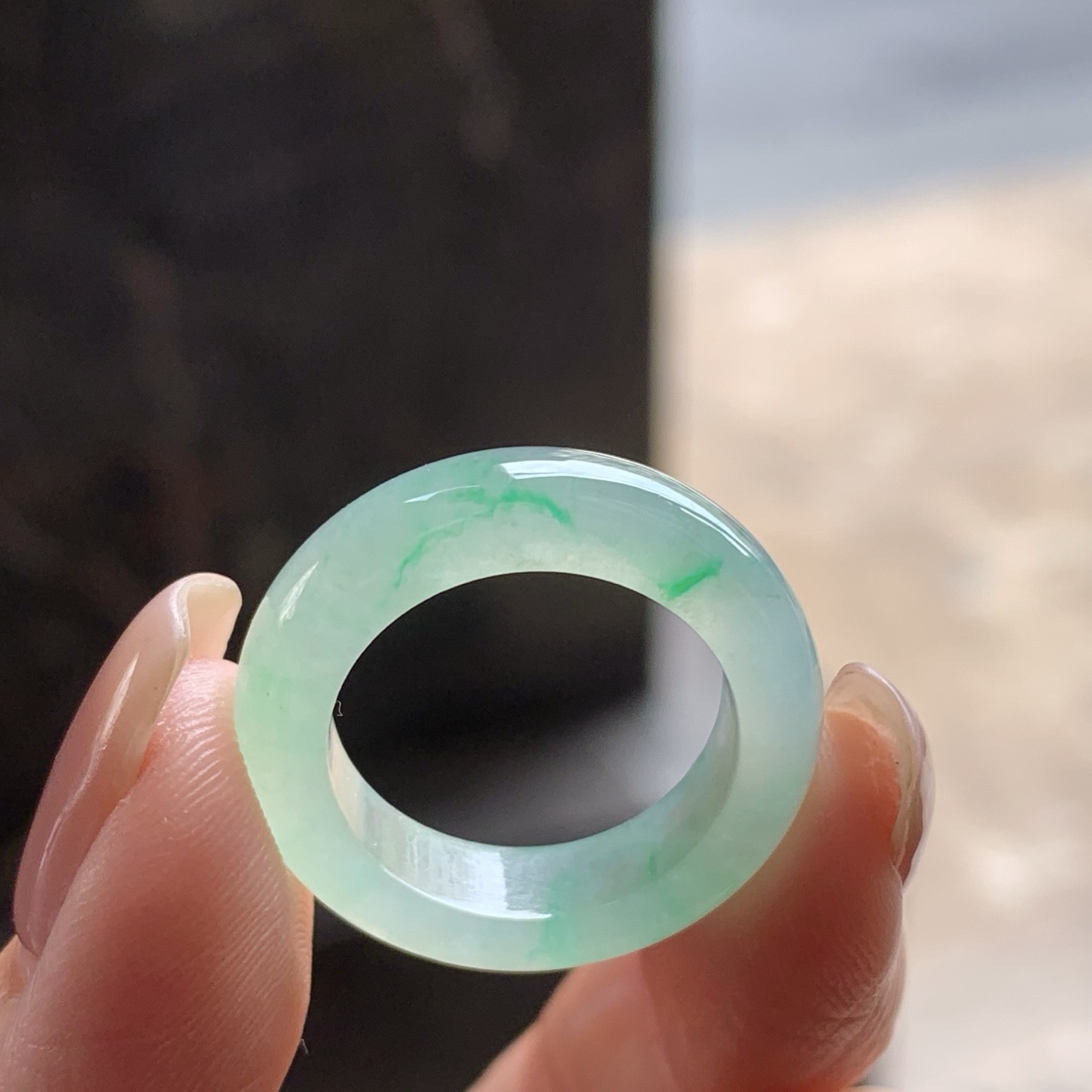 冰种飘色指环
种色俱佳 清爽