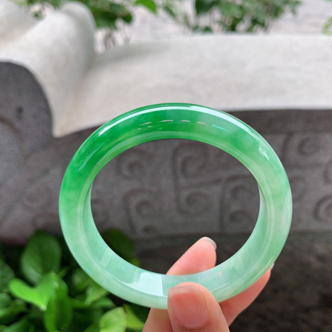 圈口56.6-12.4-8.5 【芙蓉阳绿正圈手镯】正圈56 57可戴