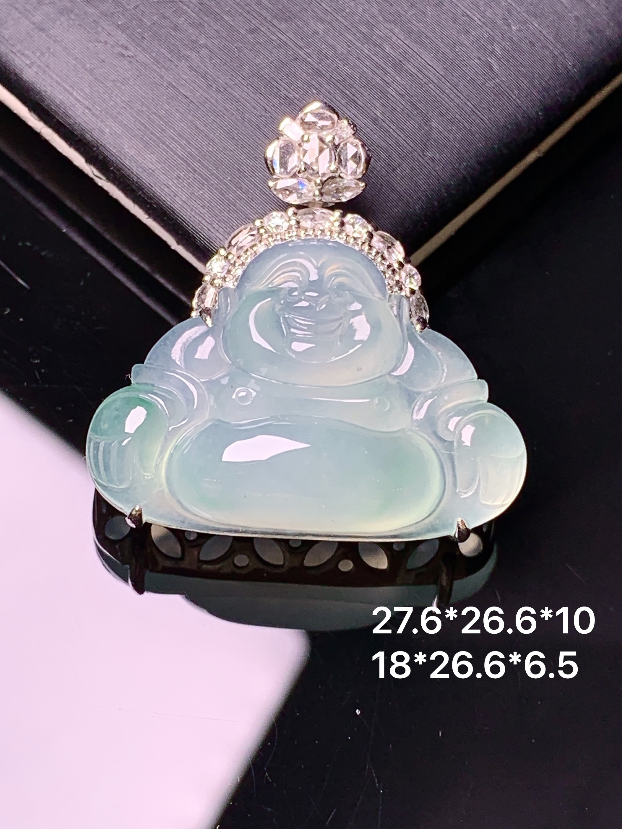 18k金钻镶嵌冰种佛公吊坠 玉质细腻 色泽艳丽清新 水润亮眼 整体尺寸27.6*26.6*10g2