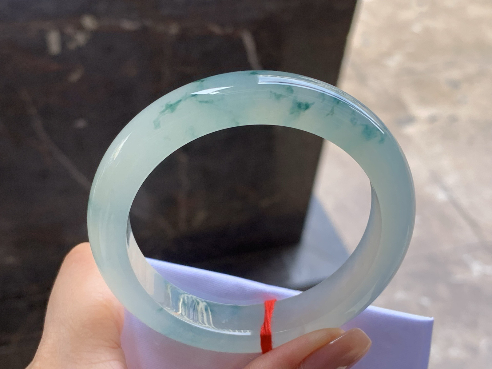 冰种飘花手镯
种好水足 56.5/12.9/8.8mm