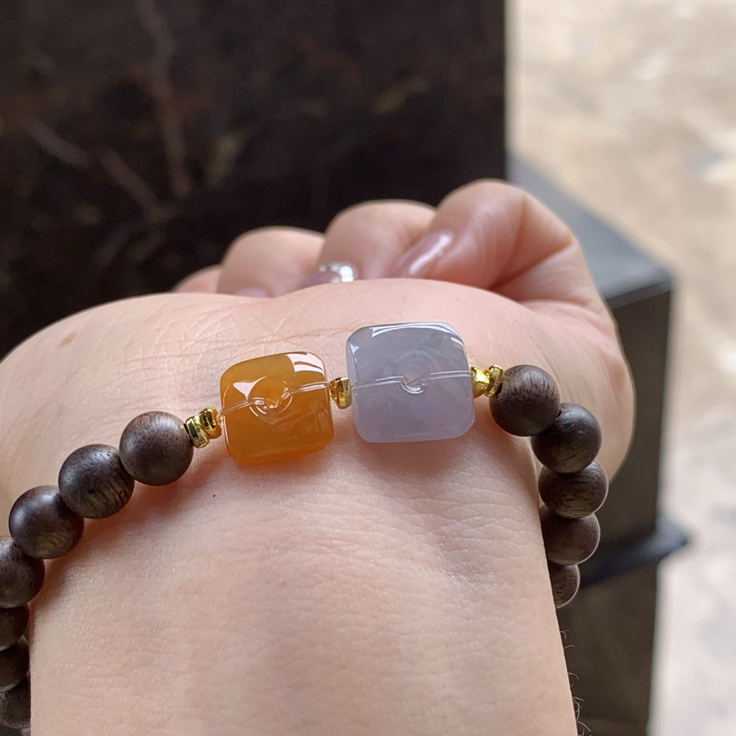 方扣手串
水润独特