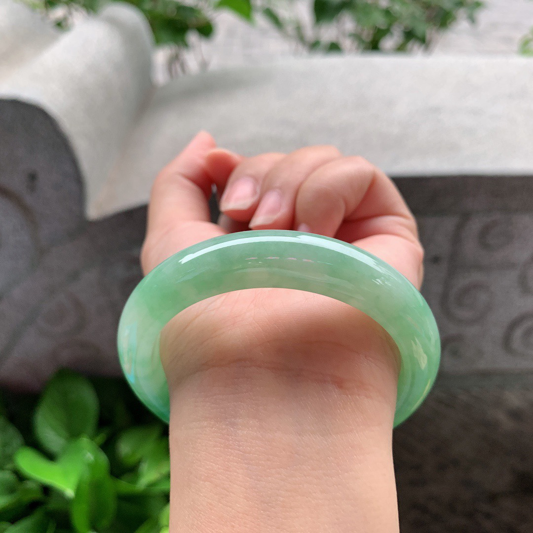 圈口56.6-12.4-8.5 【芙蓉阳绿正圈手镯】正圈56 57可戴