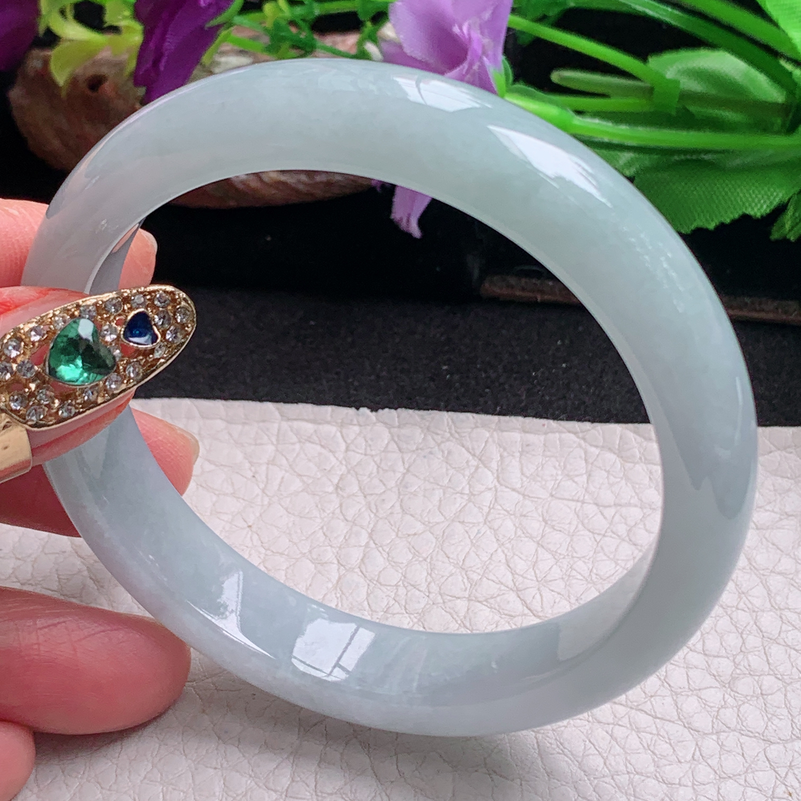 js实拍58*12*7.5平安镯 天然缅甸翡翠a货手镯清新宽边正圈玉镯子