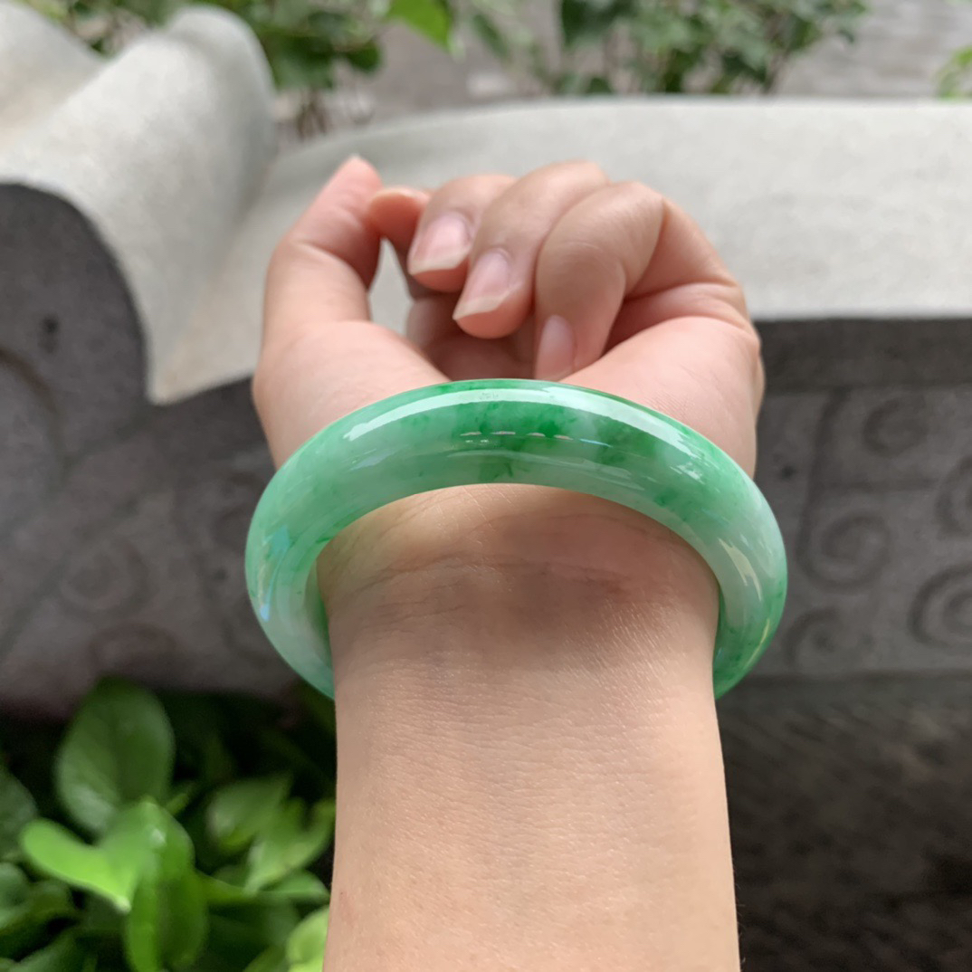 小圈口53.8-12.5-8.5 【辣绿正圈手镯】正圈53 54可戴