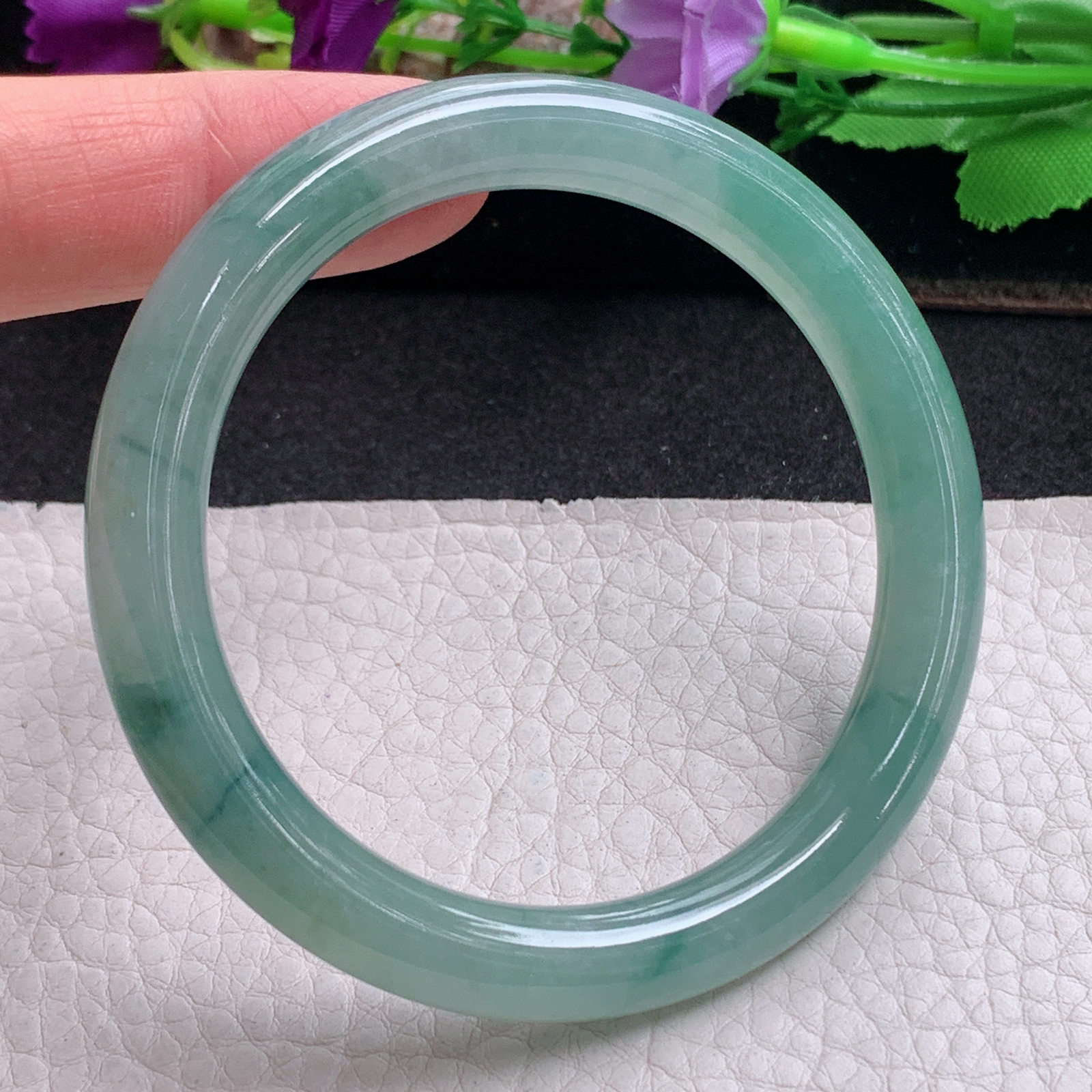 n实拍54*8.8*8.5美人镯 特色天然缅甸翡翠a货手镯晴水飘花圆条叮当镯