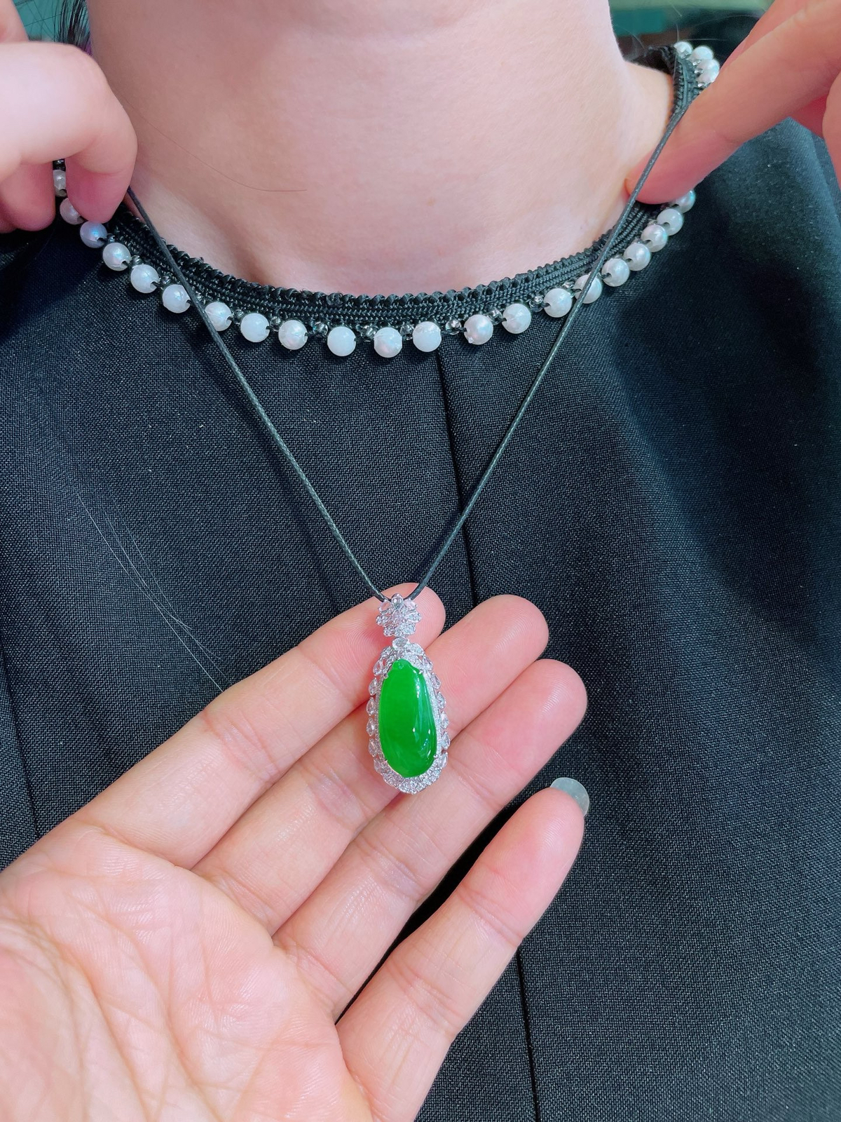 高冰绿福瓜吊坠，晶莹剔透，新颖时尚，品相完美