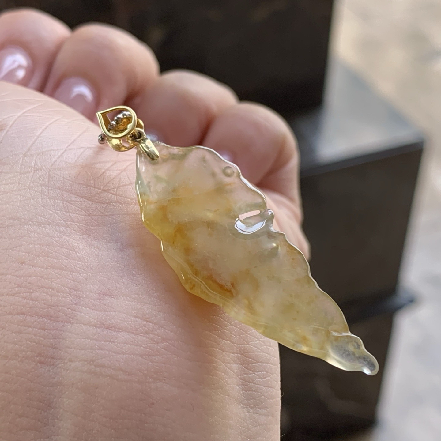 冰黄随形挂坠
种好水足 独特