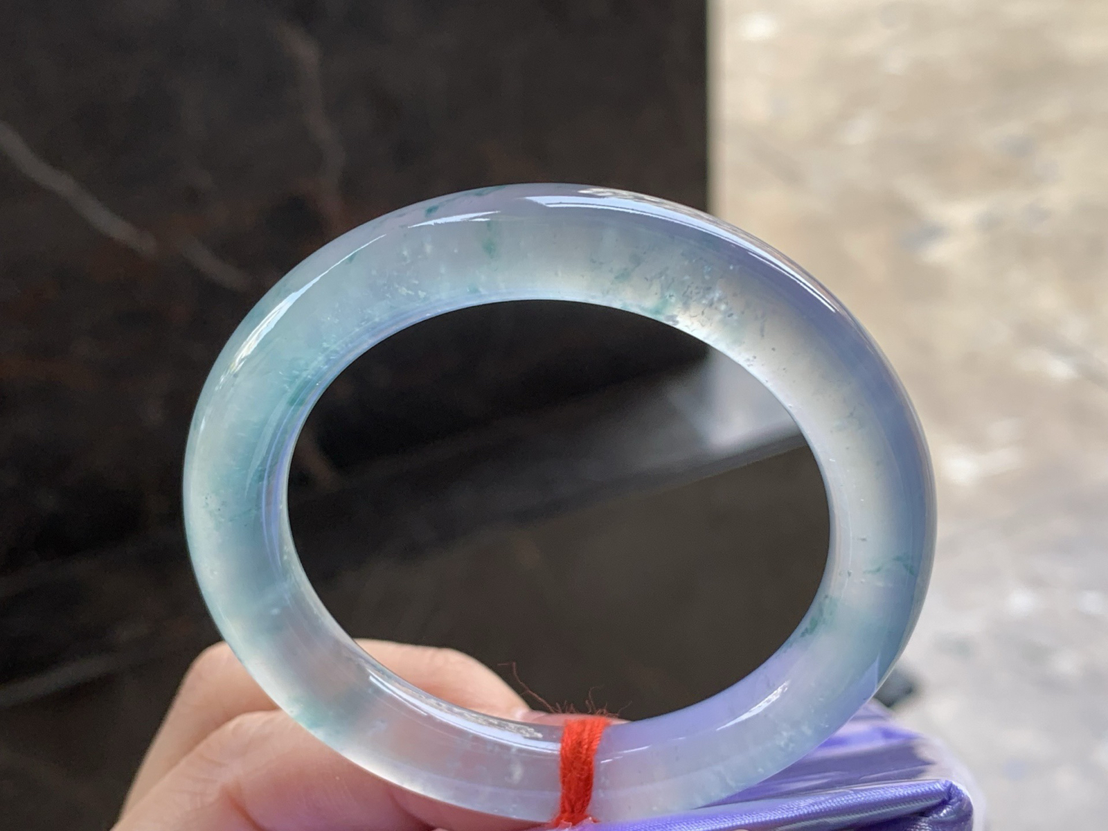 高冰飘花福镯
种老水足 50.5/9.6/9.3mm