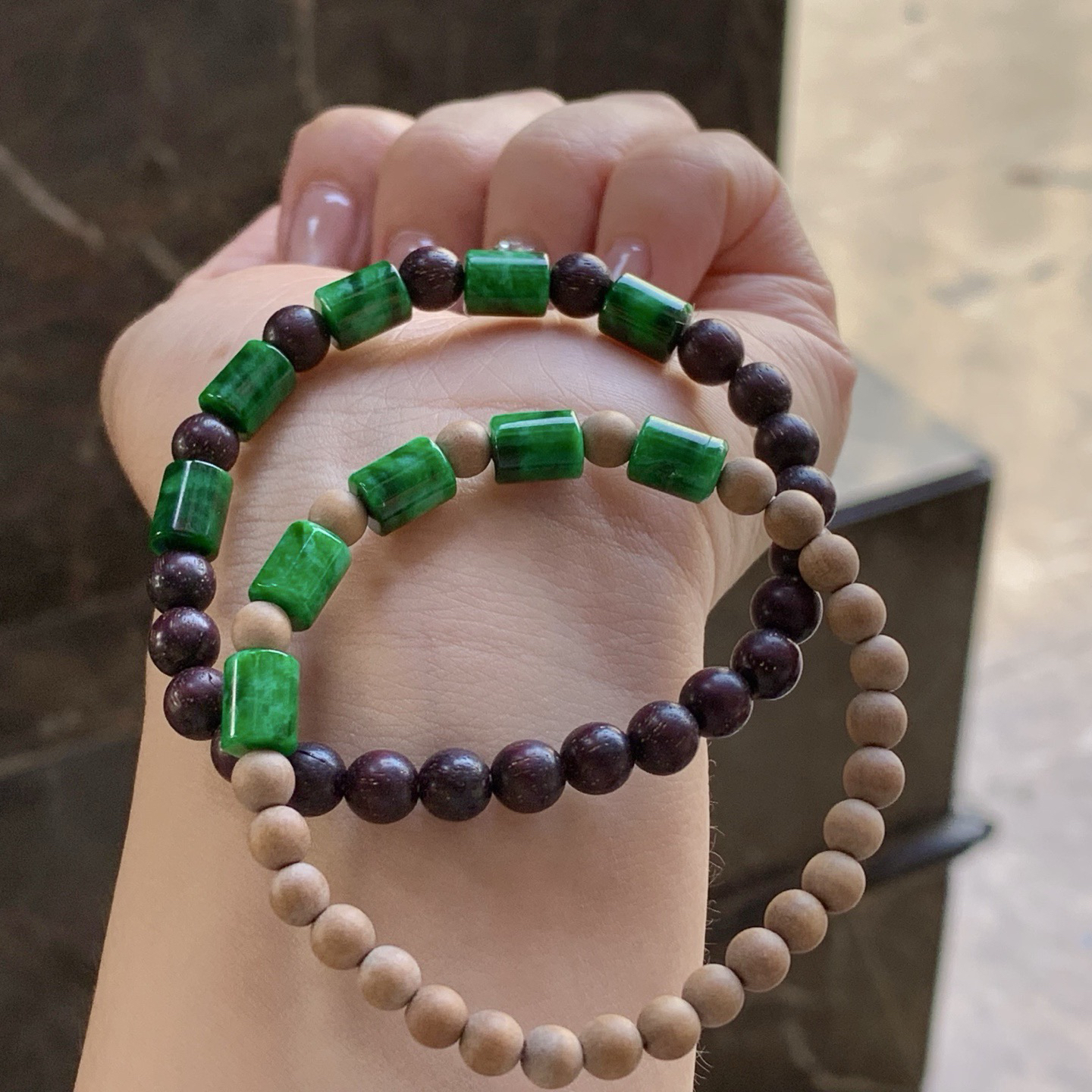 辣绿路路通手串
颜色漂亮
单条价