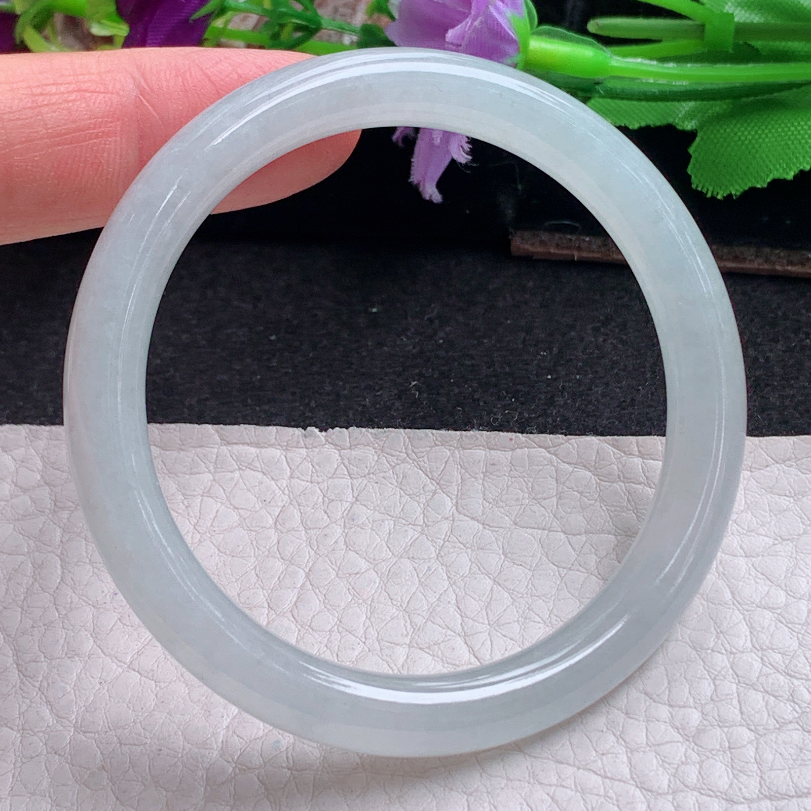 n小圈口52*7.6美人镯 天然缅甸翡翠a货手镯纯美圆条叮当镯