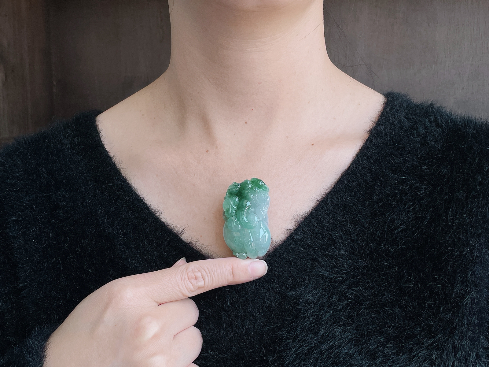 冰飘花貔貅吊坠
【尺寸】49.4-28-19.4