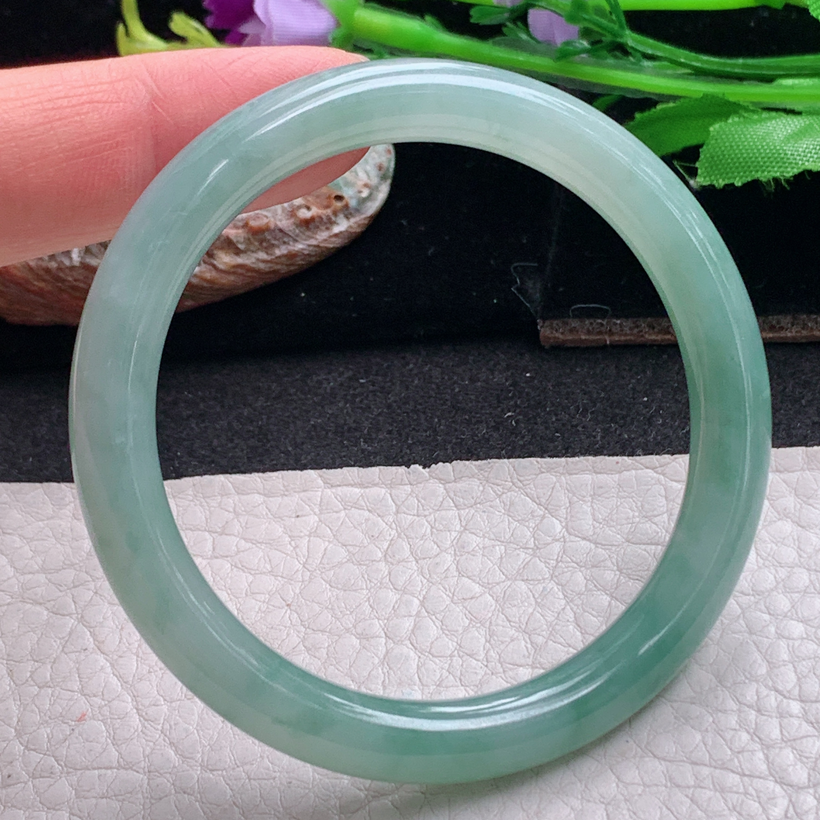 ee小圈口52.5*8美人镯 天然缅甸翡翠a货手镯晴绿飘花圆条正圈叮当镯