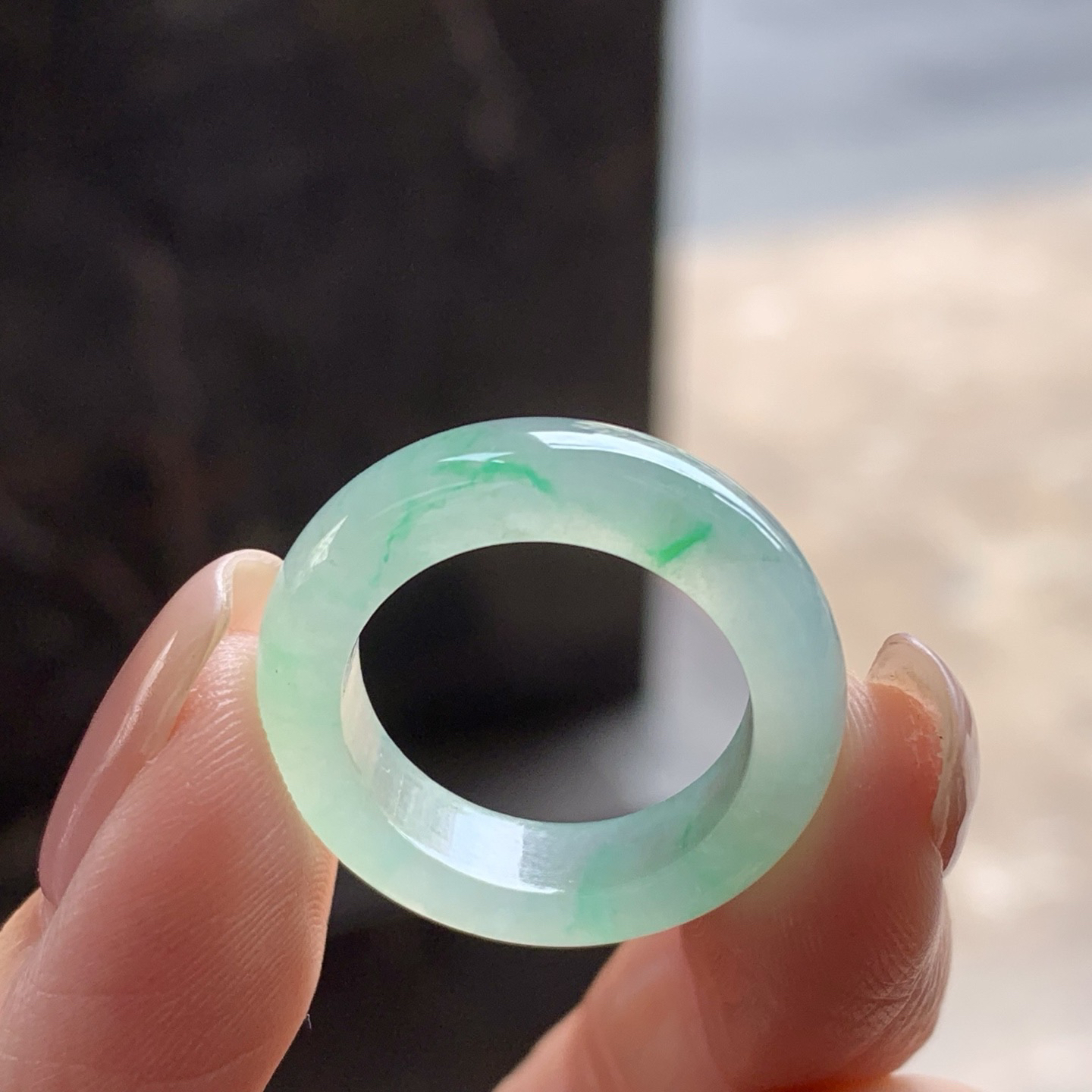 冰种飘色指环
种色俱佳 清爽