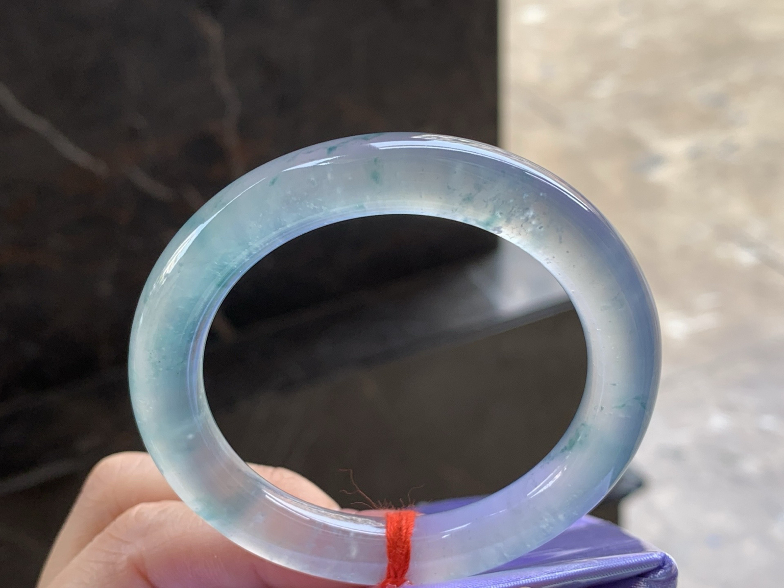 高冰飘花福镯
种老水足 50.5/9.6/9.3mm